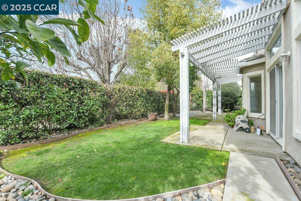 Detail Gallery Image 30 of 42 For 97 Scarlet Way, Brentwood,  CA 94513 - 2 Beds | 2 Baths