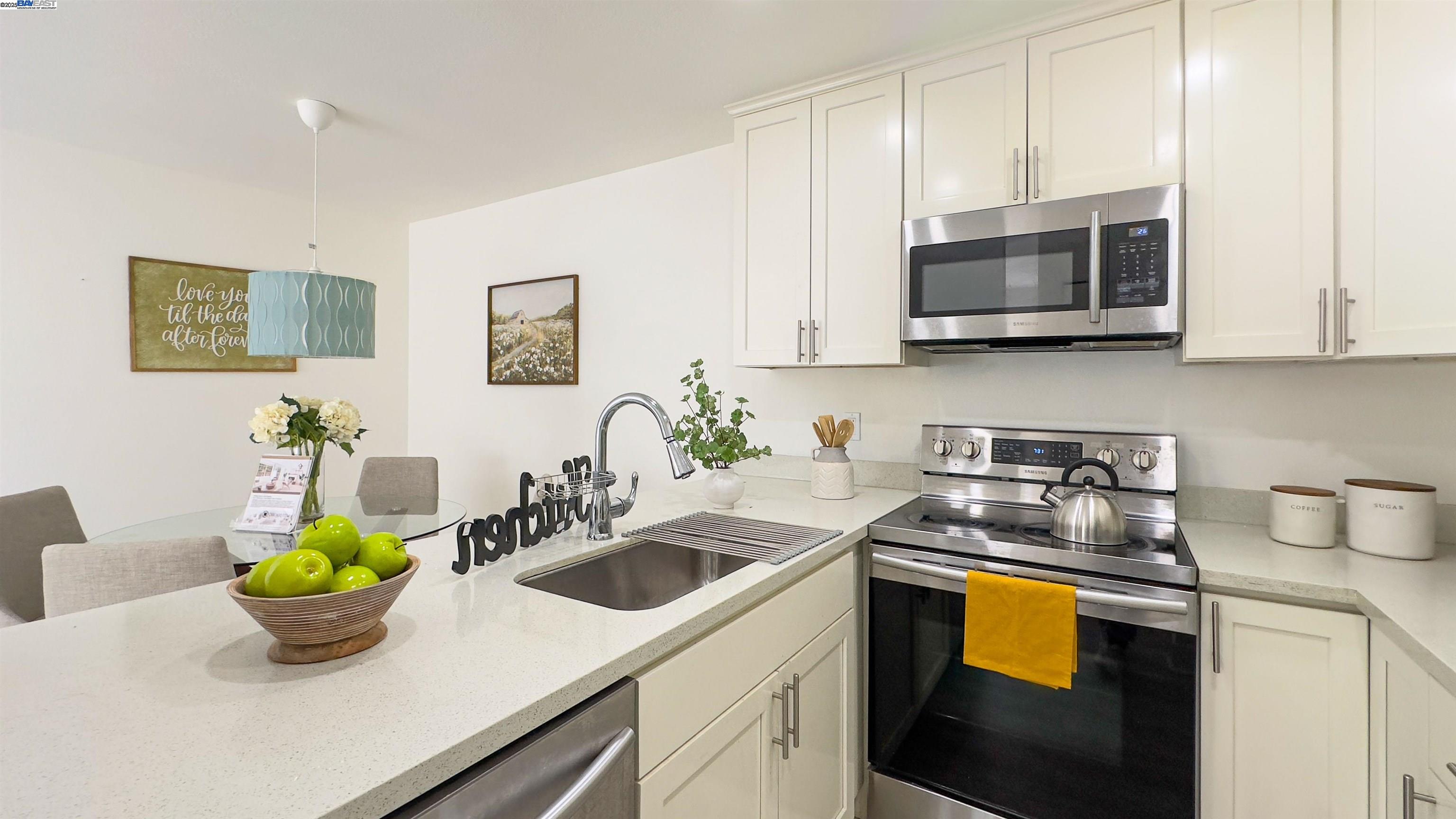 Detail Gallery Image 11 of 27 For 214 Galano Plz, Union City,  CA 94587 - 2 Beds | 1 Baths