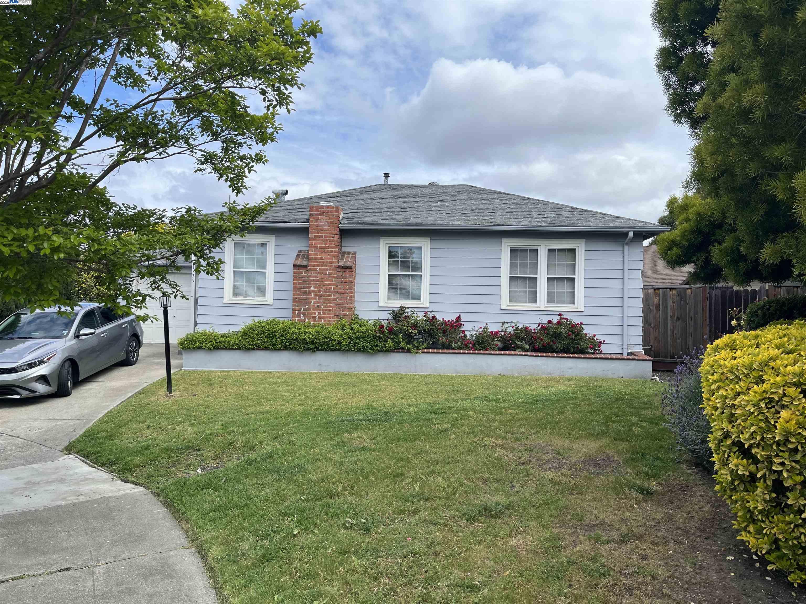 Detail Gallery Image 2 of 22 For 1775 141st Ave, San Leandro,  CA 94578 - 2 Beds | 1 Baths