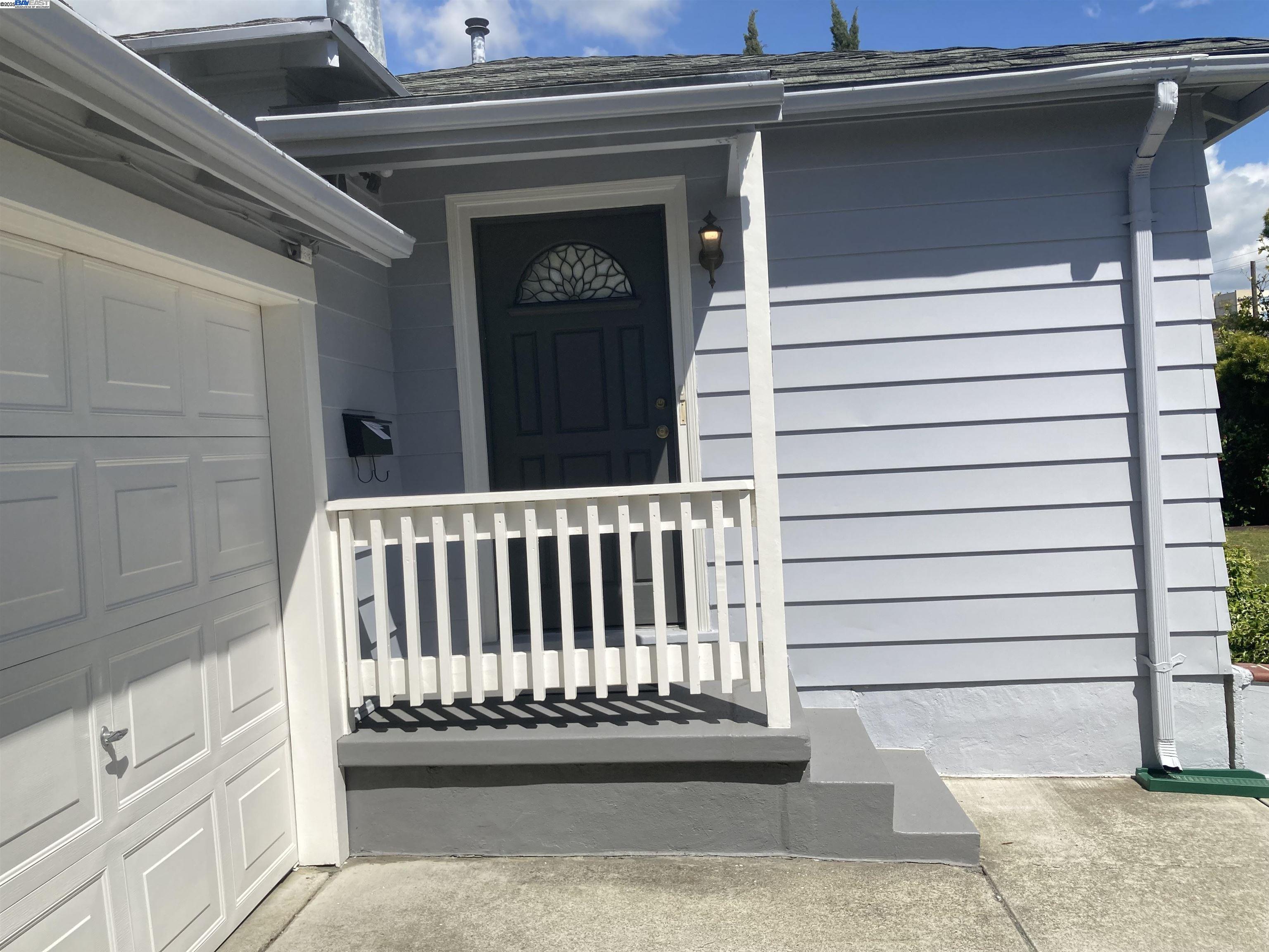 Detail Gallery Image 14 of 22 For 1775 141st Ave, San Leandro,  CA 94578 - 2 Beds | 1 Baths
