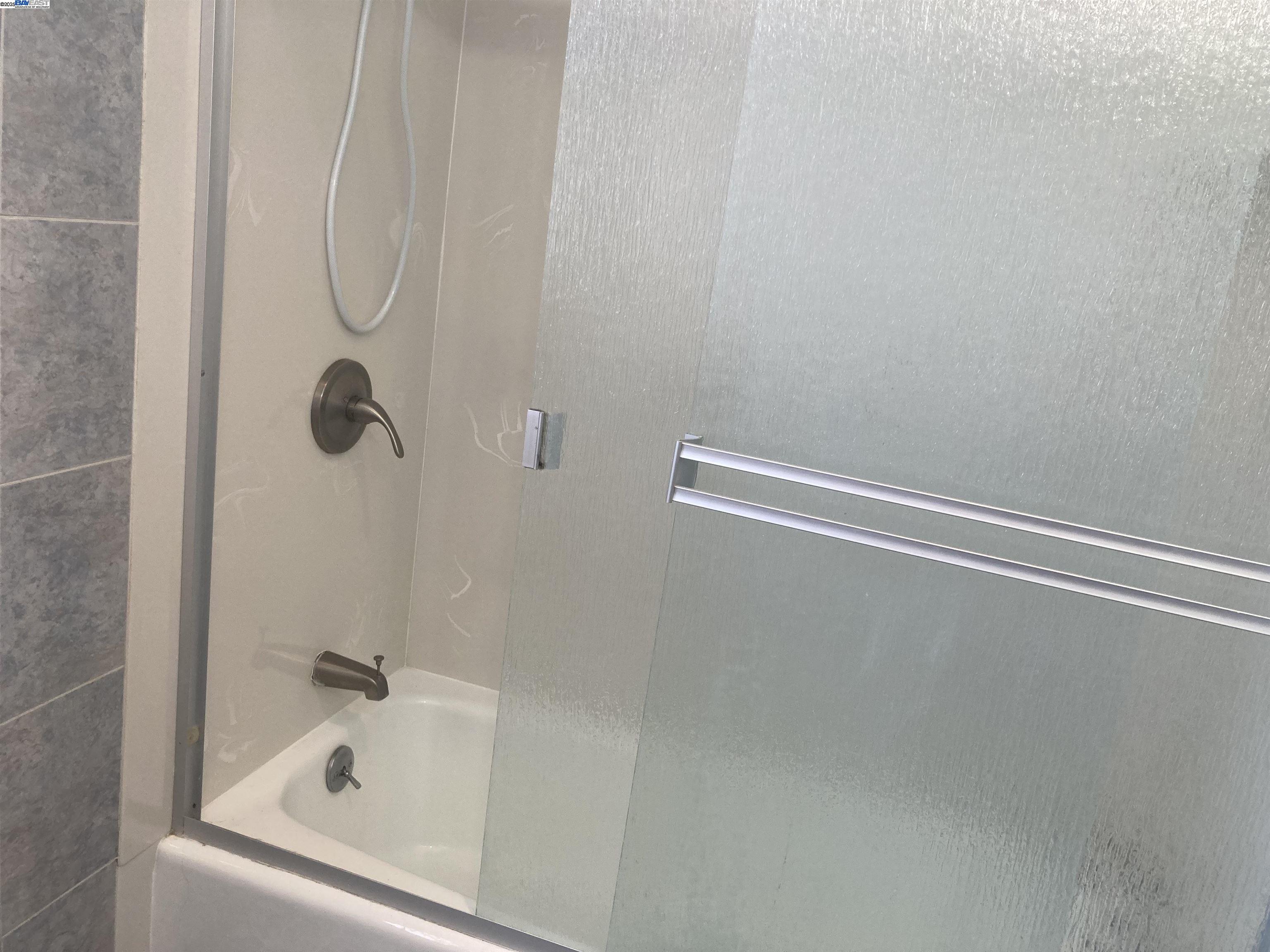 Detail Gallery Image 16 of 22 For 1775 141st Ave, San Leandro,  CA 94578 - 2 Beds | 1 Baths