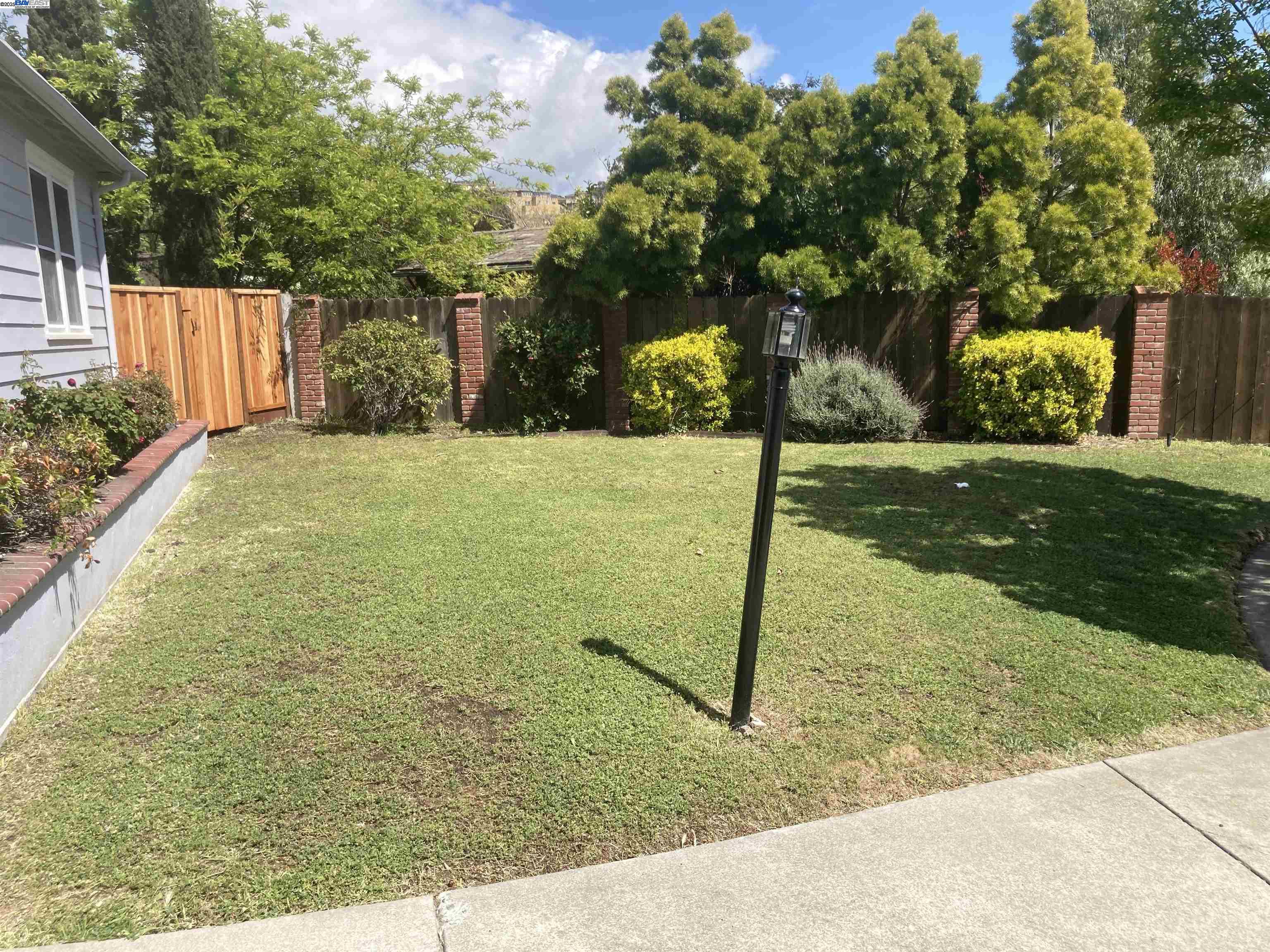 Detail Gallery Image 19 of 22 For 1775 141st Ave, San Leandro,  CA 94578 - 2 Beds | 1 Baths