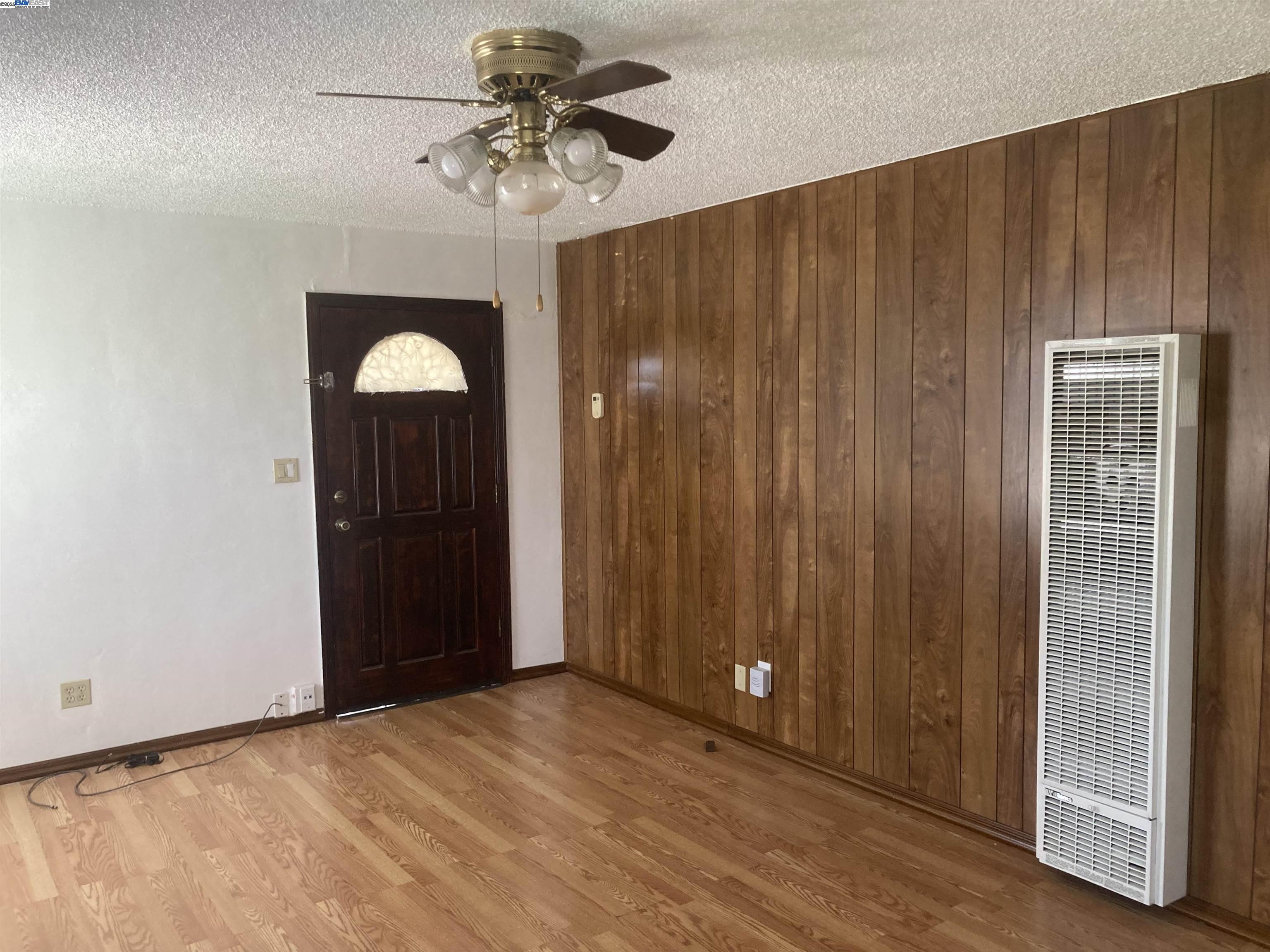 Detail Gallery Image 9 of 22 For 1775 141st Ave, San Leandro,  CA 94578 - 2 Beds | 1 Baths