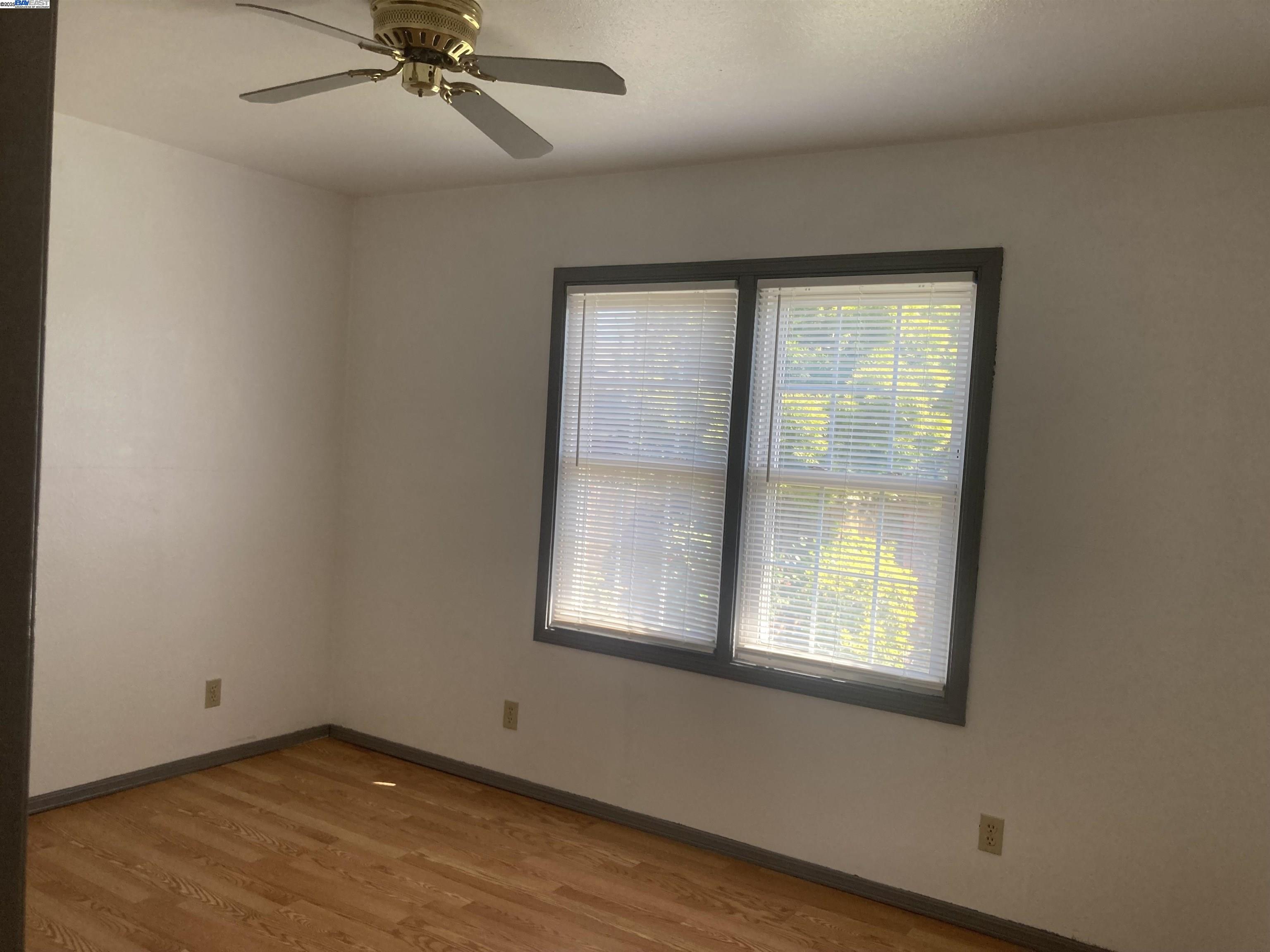 Detail Gallery Image 10 of 22 For 1775 141st Ave, San Leandro,  CA 94578 - 2 Beds | 1 Baths
