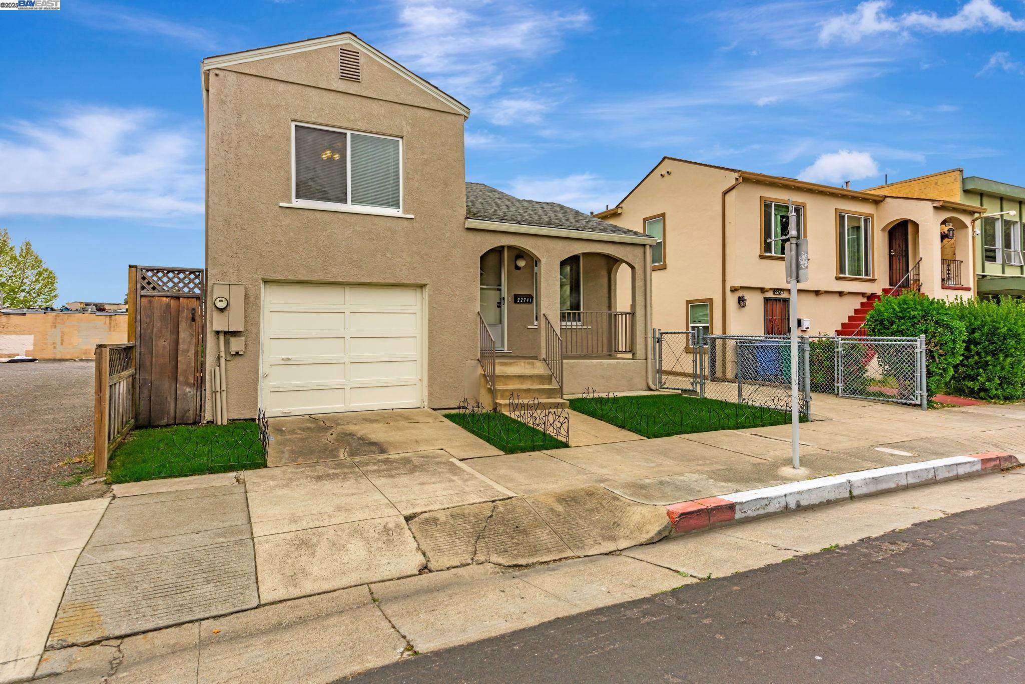 Detail Gallery Image 1 of 29 For 22741 1st St, Hayward,  CA 94541 - 2 Beds | 1 Baths
