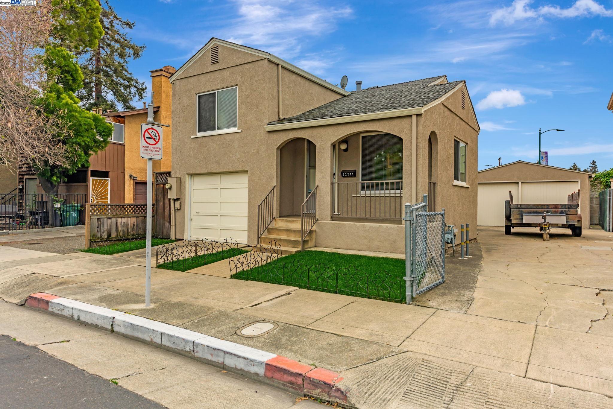 Detail Gallery Image 2 of 29 For 22741 1st St, Hayward,  CA 94541 - 2 Beds | 1 Baths
