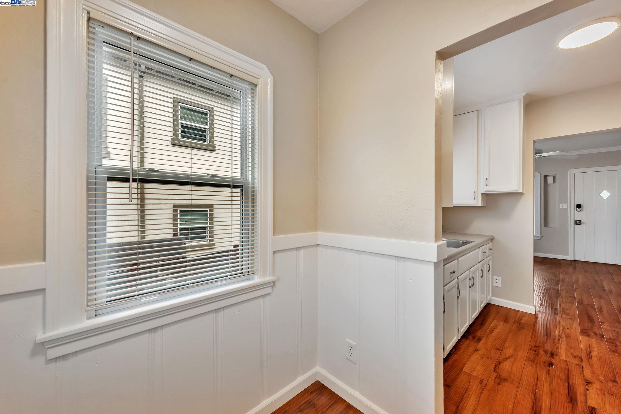 Detail Gallery Image 11 of 29 For 22741 1st St, Hayward,  CA 94541 - 2 Beds | 1 Baths