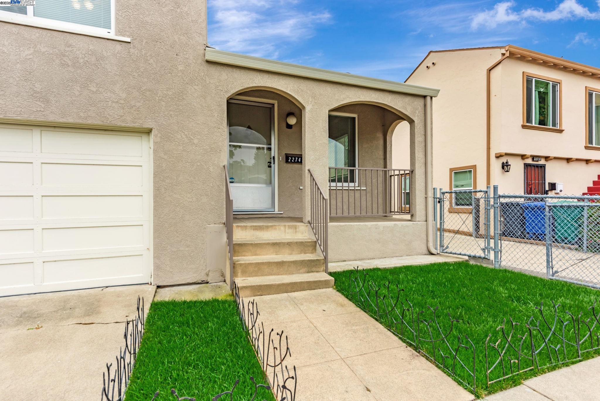 Detail Gallery Image 3 of 29 For 22741 1st St, Hayward,  CA 94541 - 2 Beds | 1 Baths