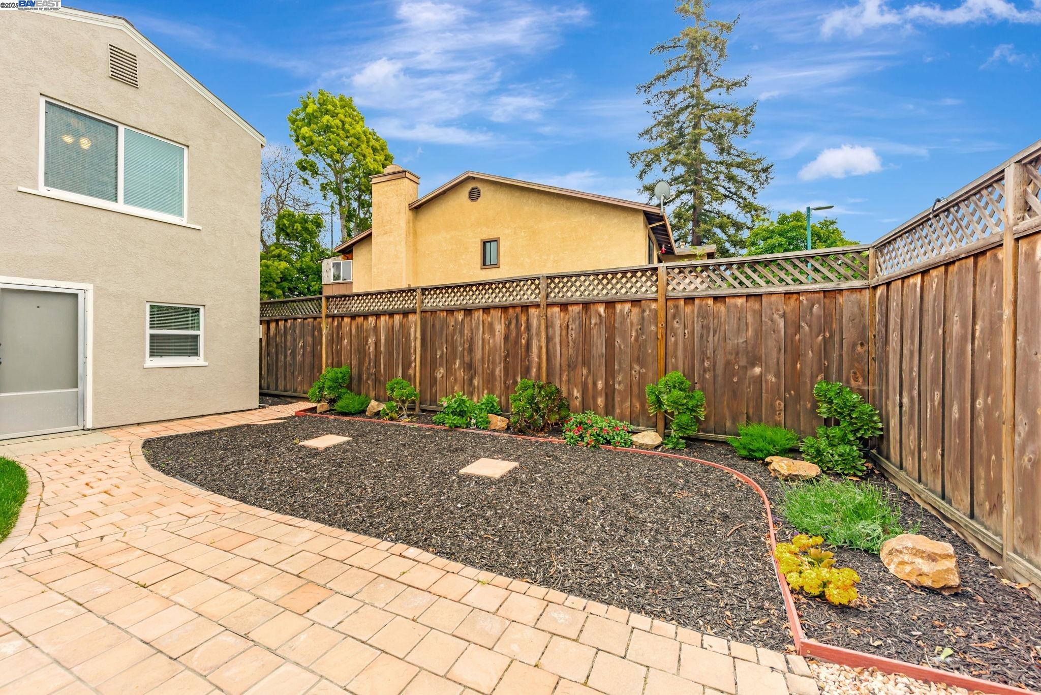 Detail Gallery Image 28 of 29 For 22741 1st St, Hayward,  CA 94541 - 2 Beds | 1 Baths