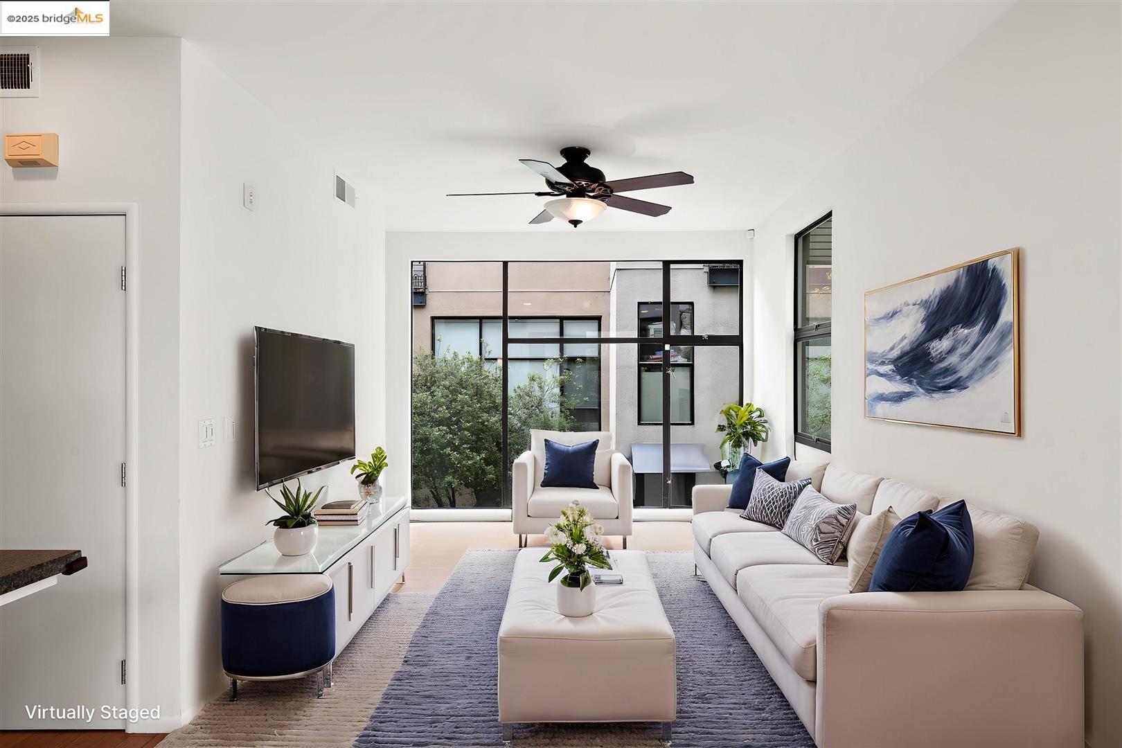 Detail Gallery Image 17 of 53 For 121 City Limits Cir, Emeryville,  CA 94608 - 2 Beds | 2/1 Baths
