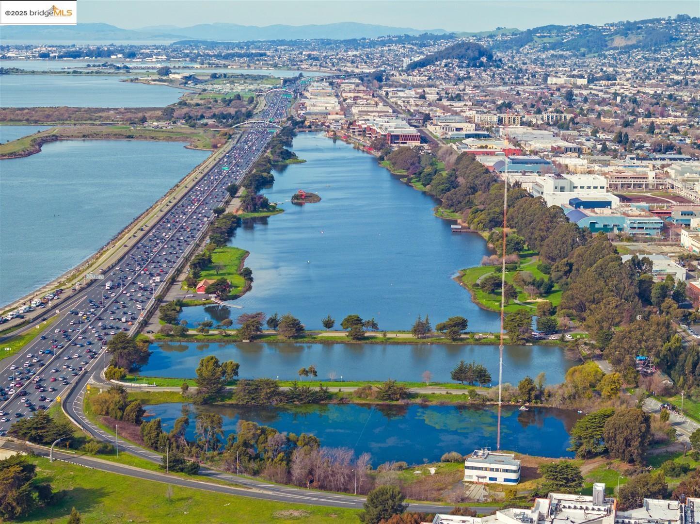 Detail Gallery Image 49 of 53 For 121 City Limits Cir, Emeryville,  CA 94608 - 2 Beds | 2/1 Baths