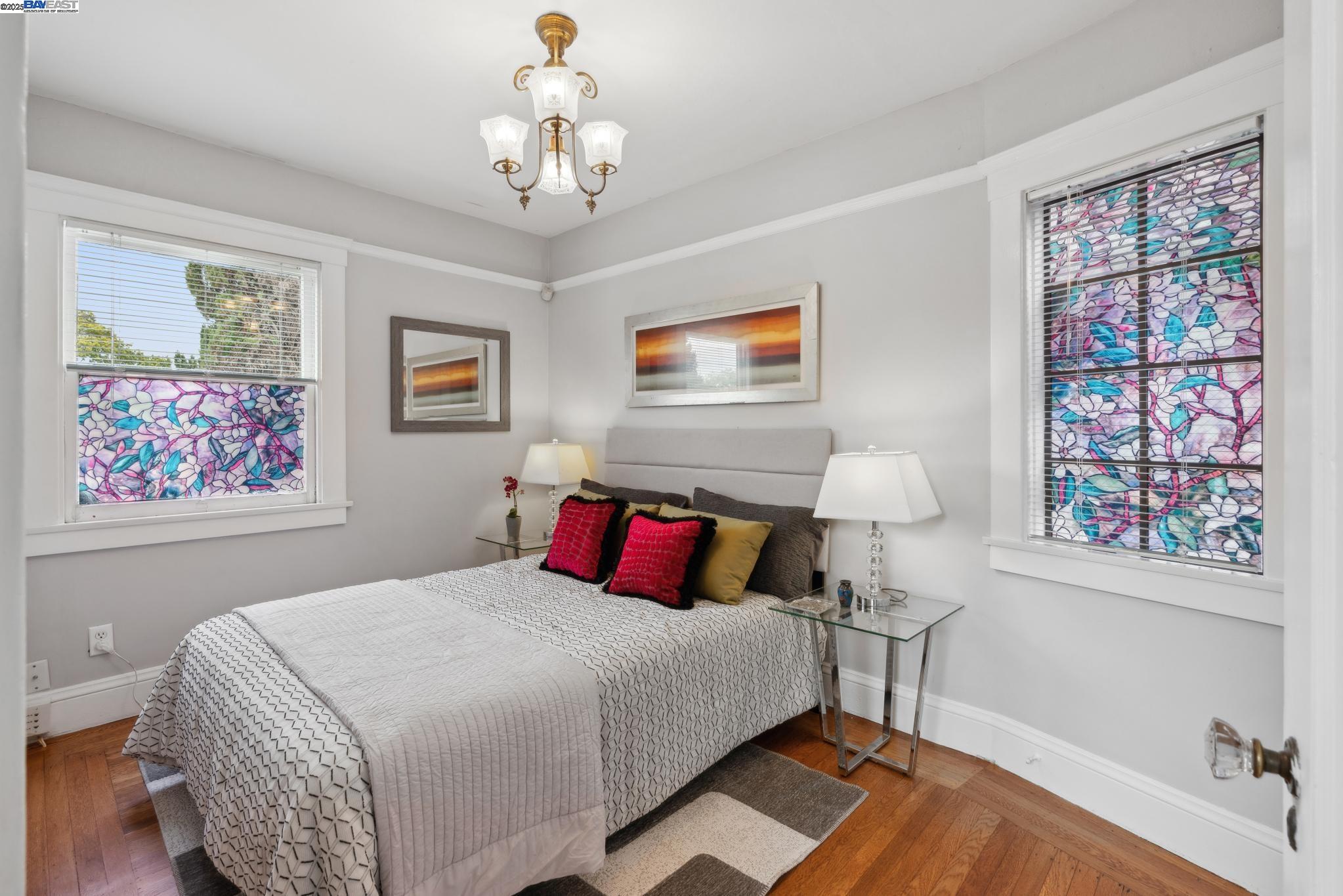 Detail Gallery Image 23 of 36 For 1808 Santa Clara Ave, Alameda,  CA 94501 - 2 Beds | 1 Baths