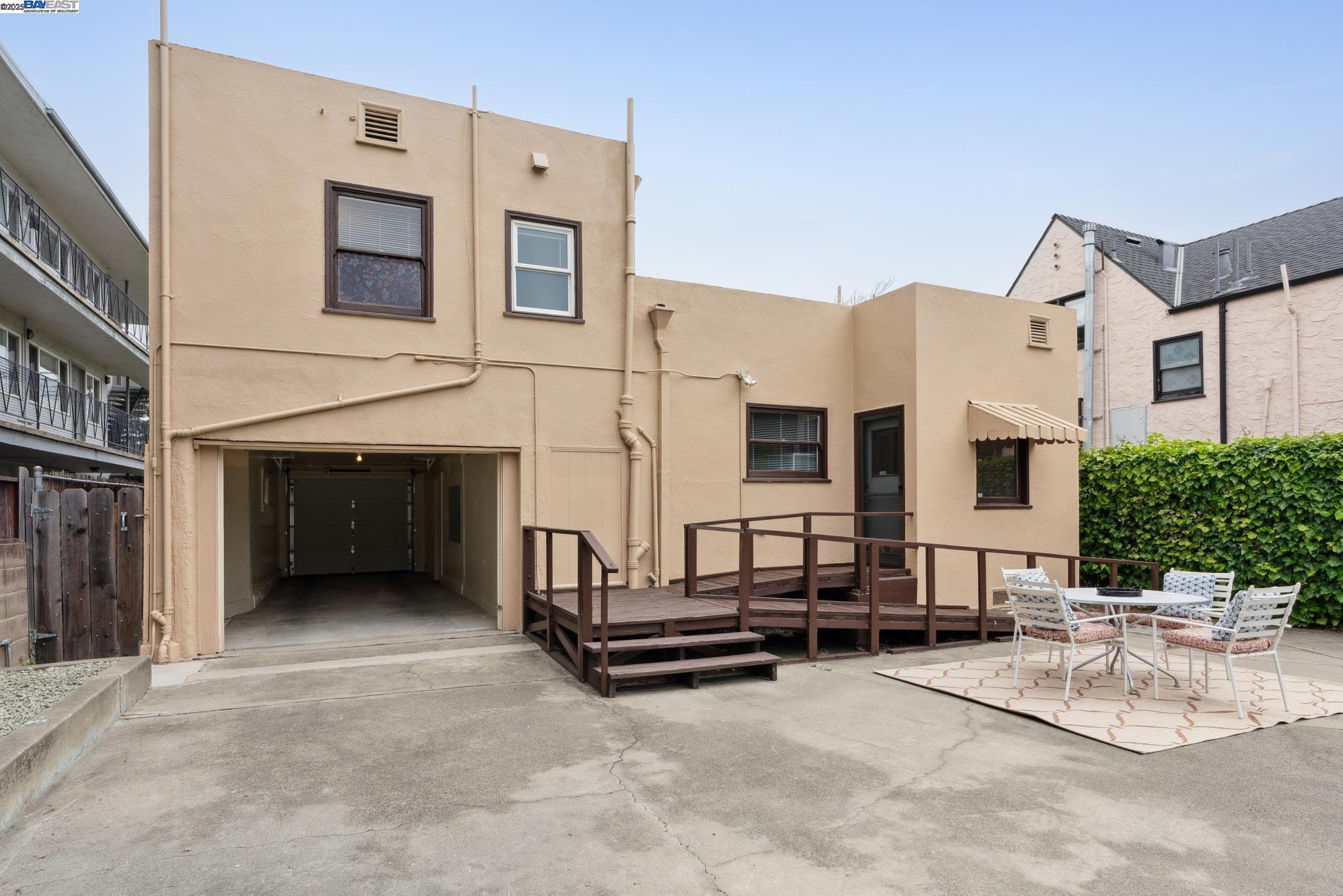 Detail Gallery Image 28 of 36 For 1808 Santa Clara Ave, Alameda,  CA 94501 - 2 Beds | 1 Baths