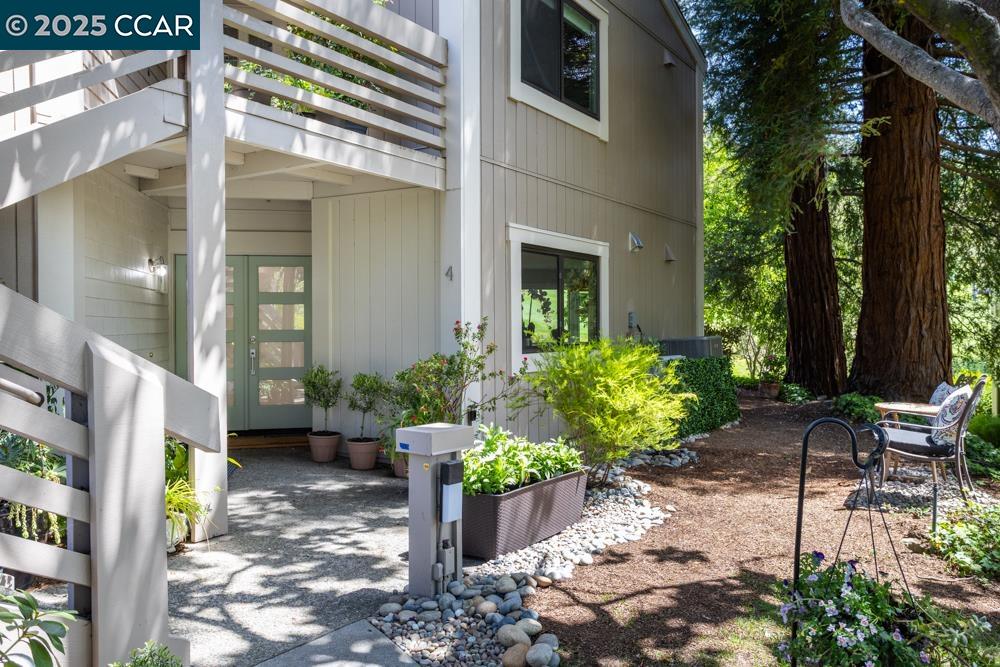 More Details about MLS # 41095122 : 644 TERRA CALIFORNIA DR # 4