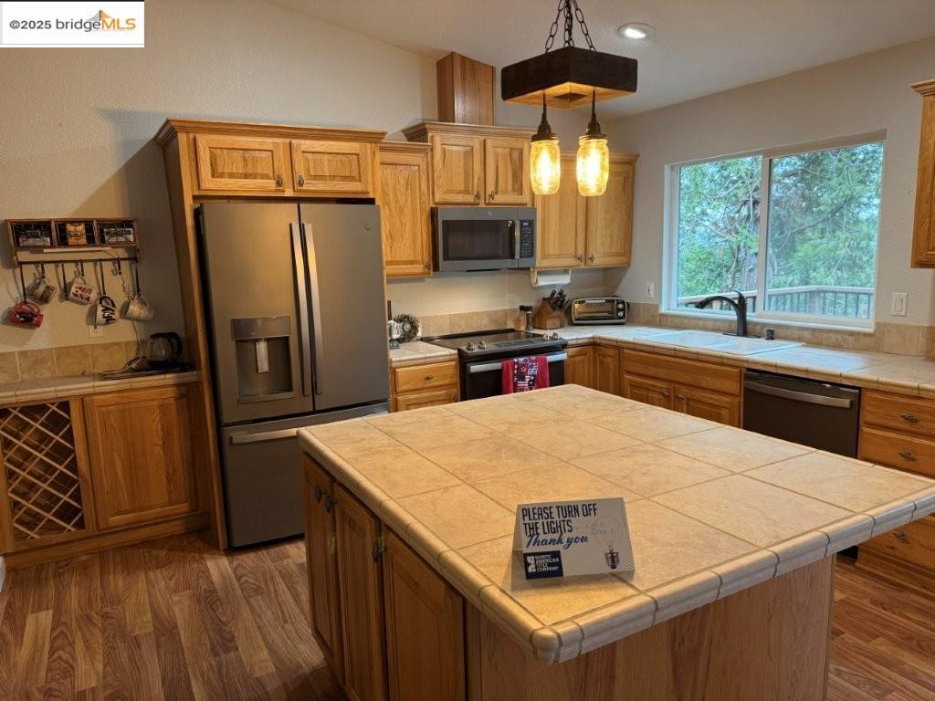 Detail Gallery Image 21 of 60 For 19620 Golden Rock Circle, Groveland,  CA 95321-9542 - 3 Beds | 2/1 Baths