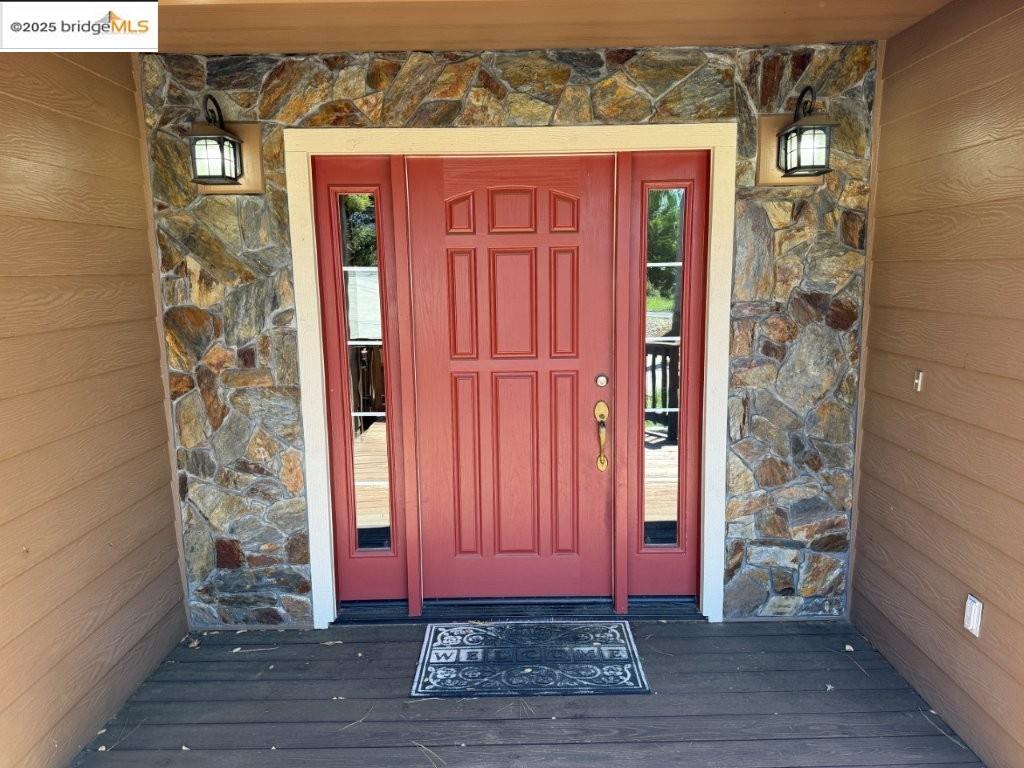 Detail Gallery Image 4 of 60 For 19620 Golden Rock Circle, Groveland,  CA 95321-9542 - 3 Beds | 2/1 Baths