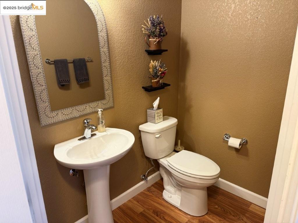 Detail Gallery Image 9 of 60 For 19620 Golden Rock Circle, Groveland,  CA 95321-9542 - 3 Beds | 2/1 Baths