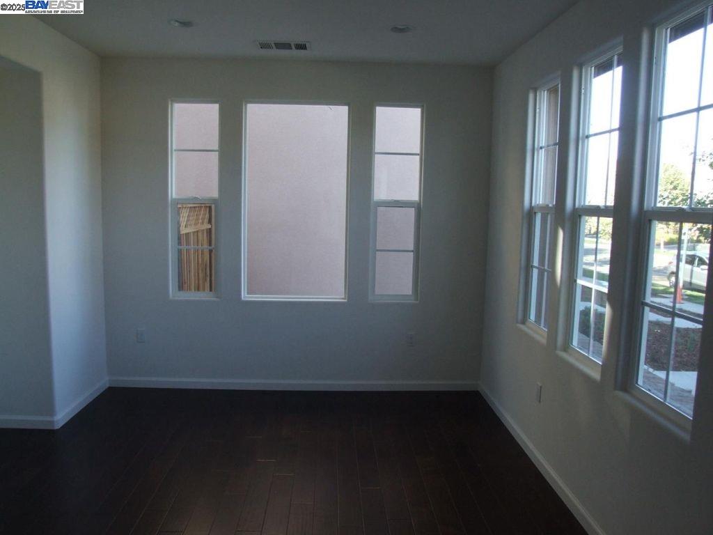 Detail Gallery Image 7 of 15 For 6042 W Branch Rd, San Ramon,  CA 94582 - 4 Beds | 3/1 Baths