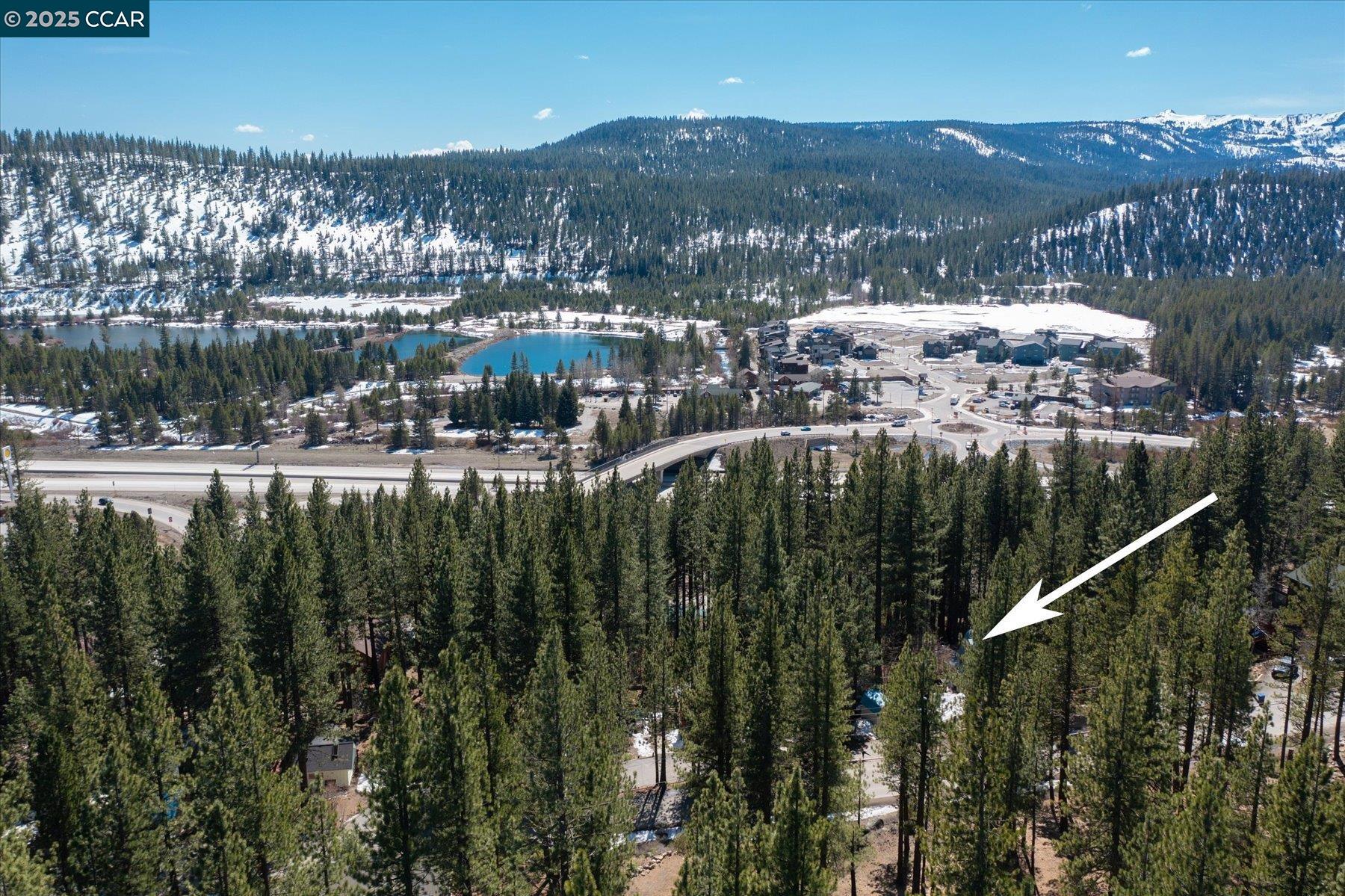 Detail Gallery Image 2 of 21 For 12255 Sierra Dr, Truckee,  CA 96161 - 6 Beds | 3 Baths