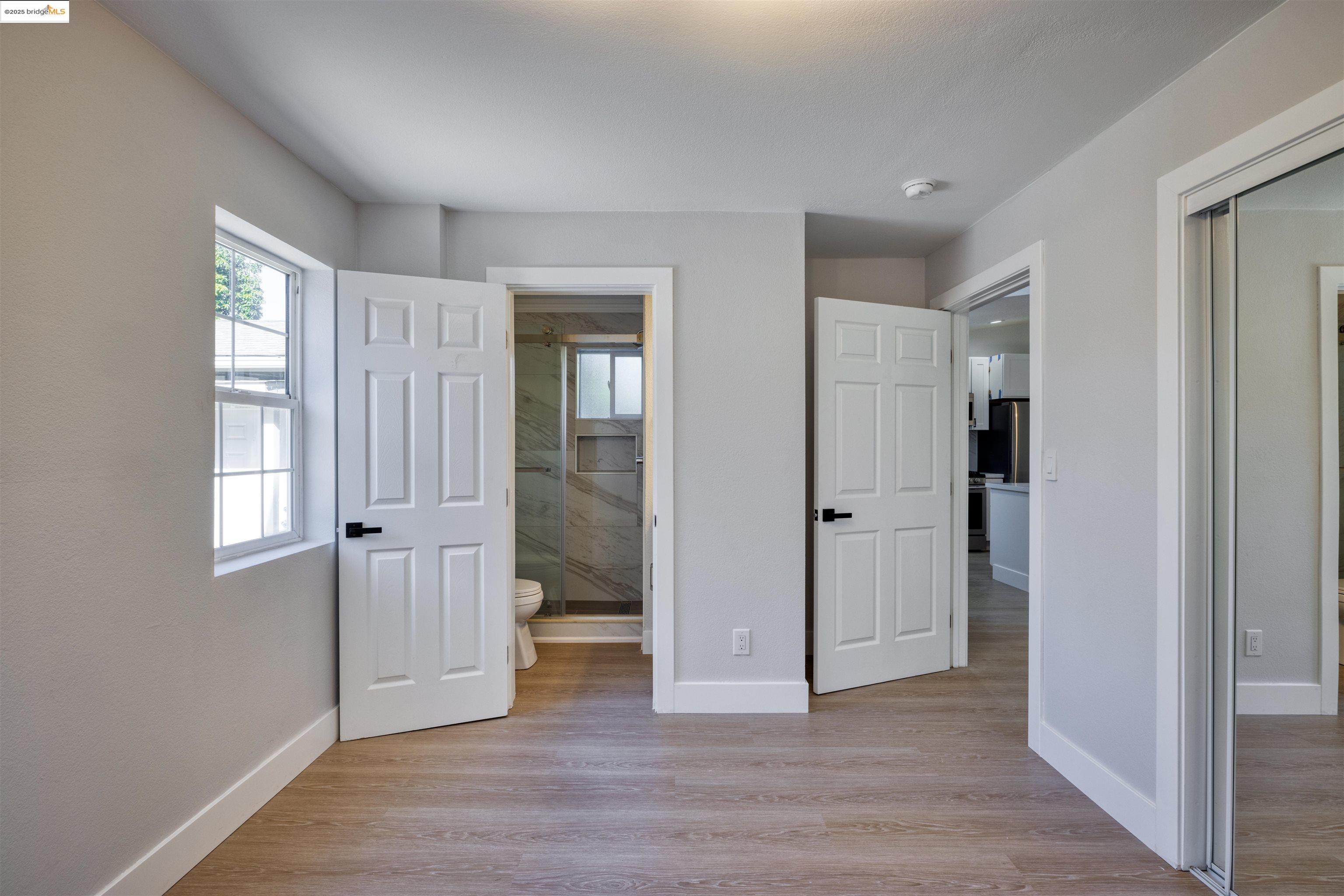 Detail Gallery Image 17 of 43 For 2915 Filbert St, Oakland,  CA 94608 - – Beds | – Baths