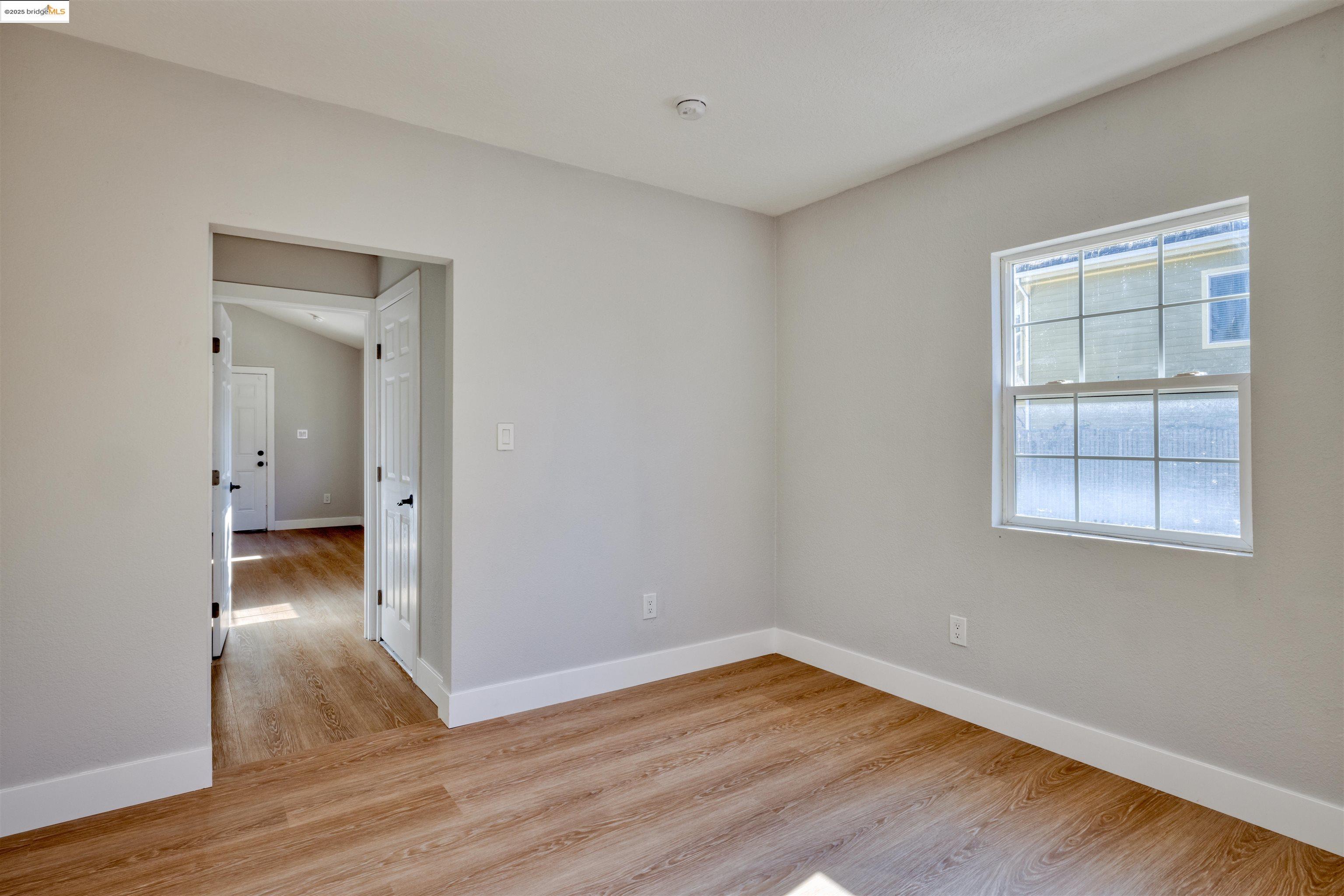 Detail Gallery Image 41 of 43 For 2915 Filbert St, Oakland,  CA 94608 - – Beds | – Baths