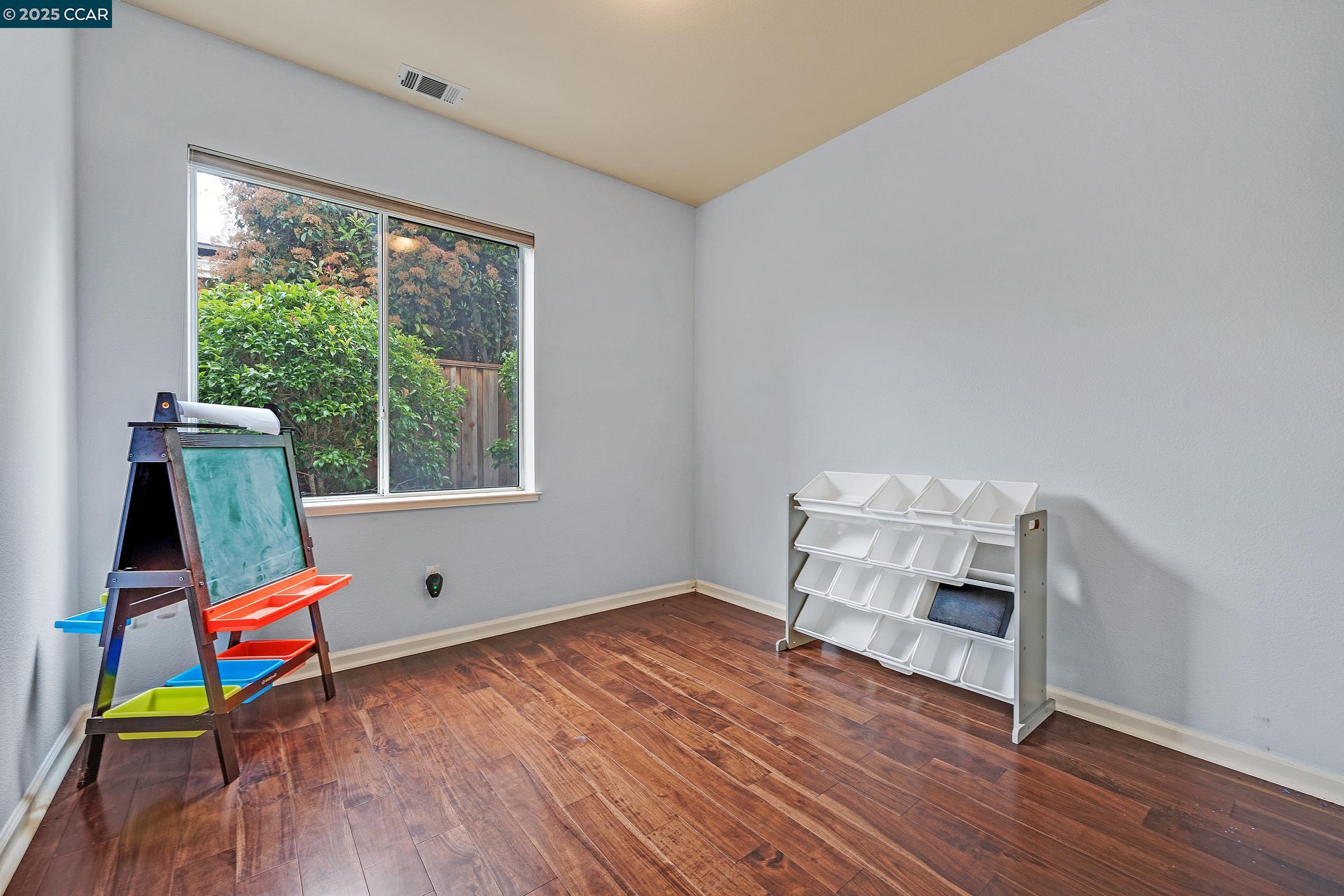 Detail Gallery Image 19 of 43 For 2261 Bennington Dr, Vallejo,  CA 94591 - 4 Beds | 3 Baths