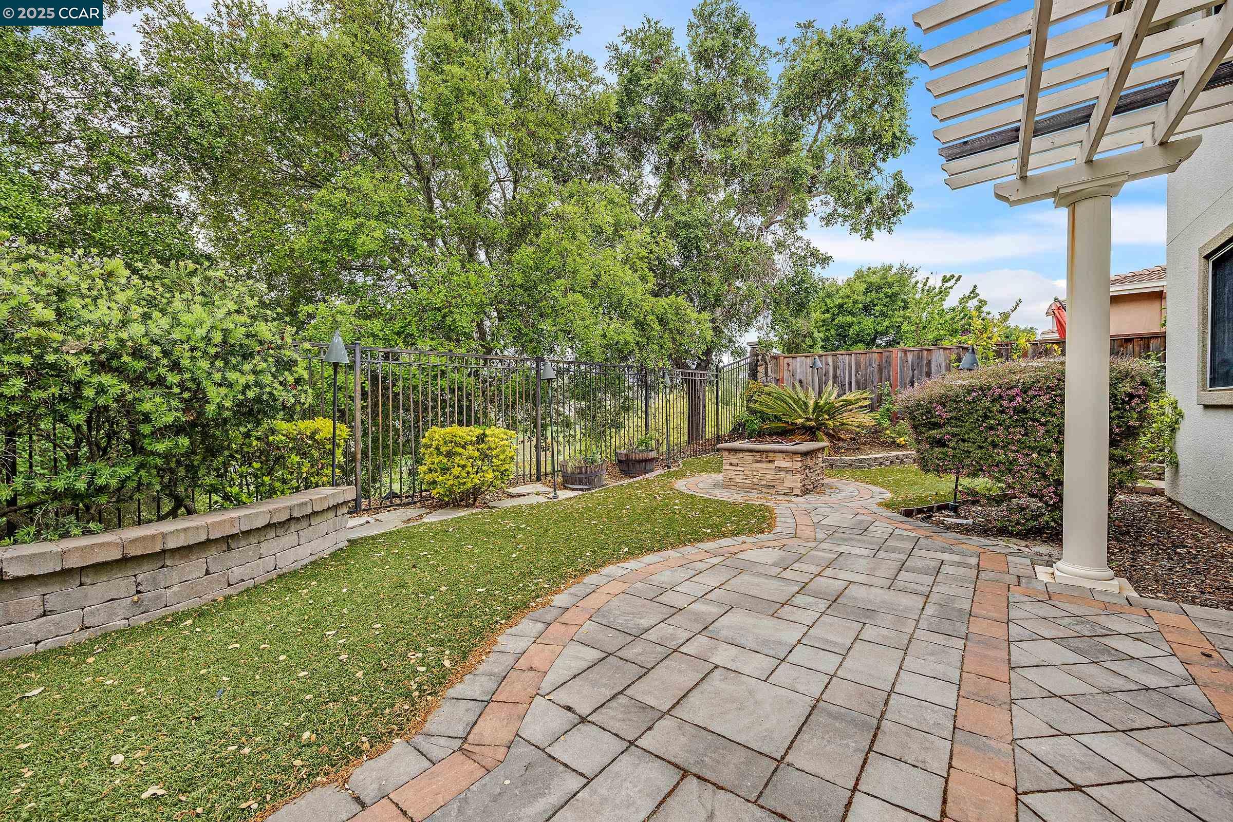 Detail Gallery Image 35 of 43 For 2261 Bennington Dr, Vallejo,  CA 94591 - 4 Beds | 3 Baths