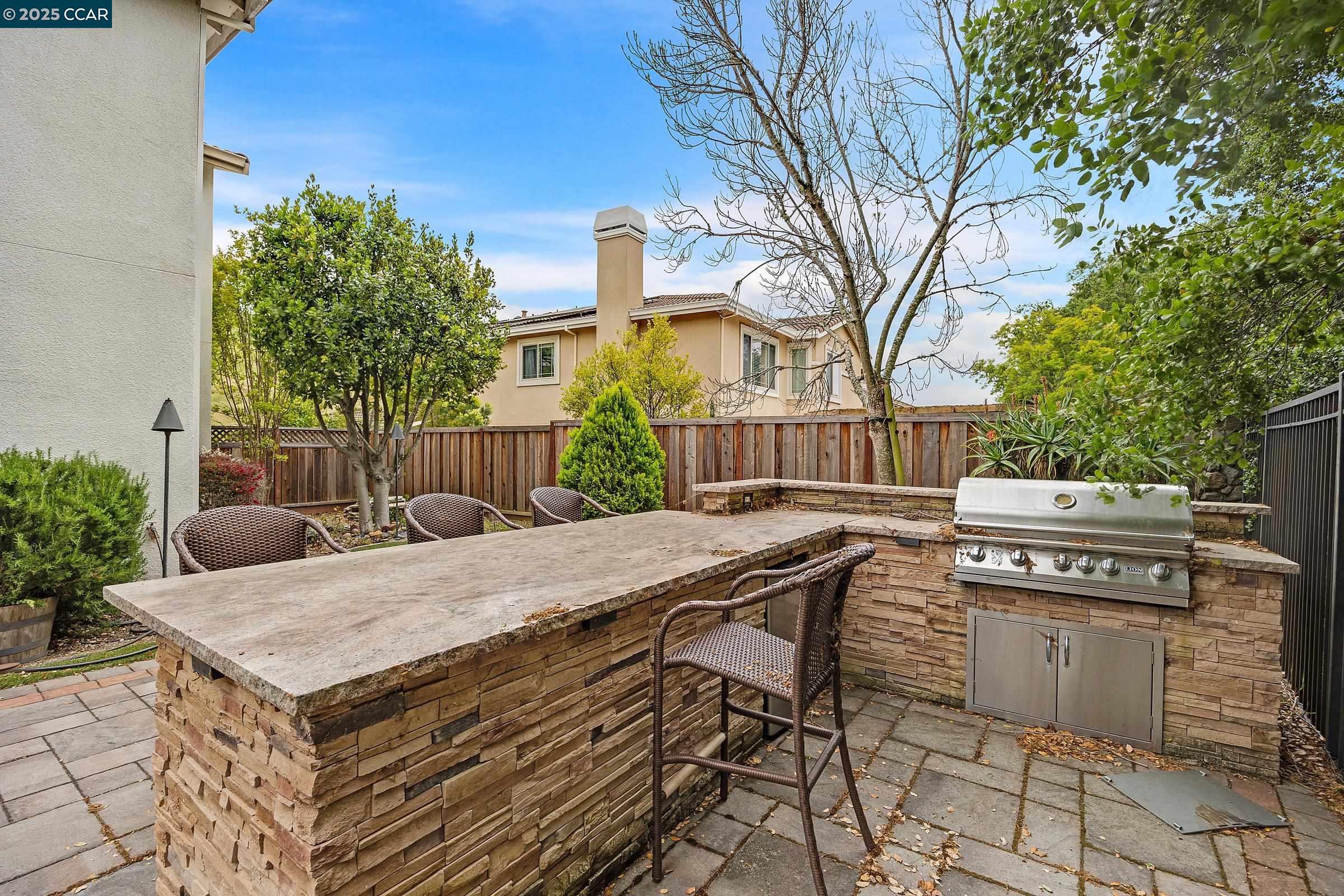 Detail Gallery Image 38 of 43 For 2261 Bennington Dr, Vallejo,  CA 94591 - 4 Beds | 3 Baths