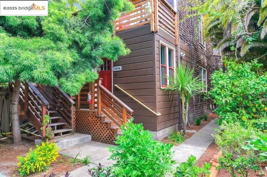 Detail Gallery Image 4 of 14 For 1906 Bonita Ave, Berkeley,  CA 94704 - – Beds | – Baths