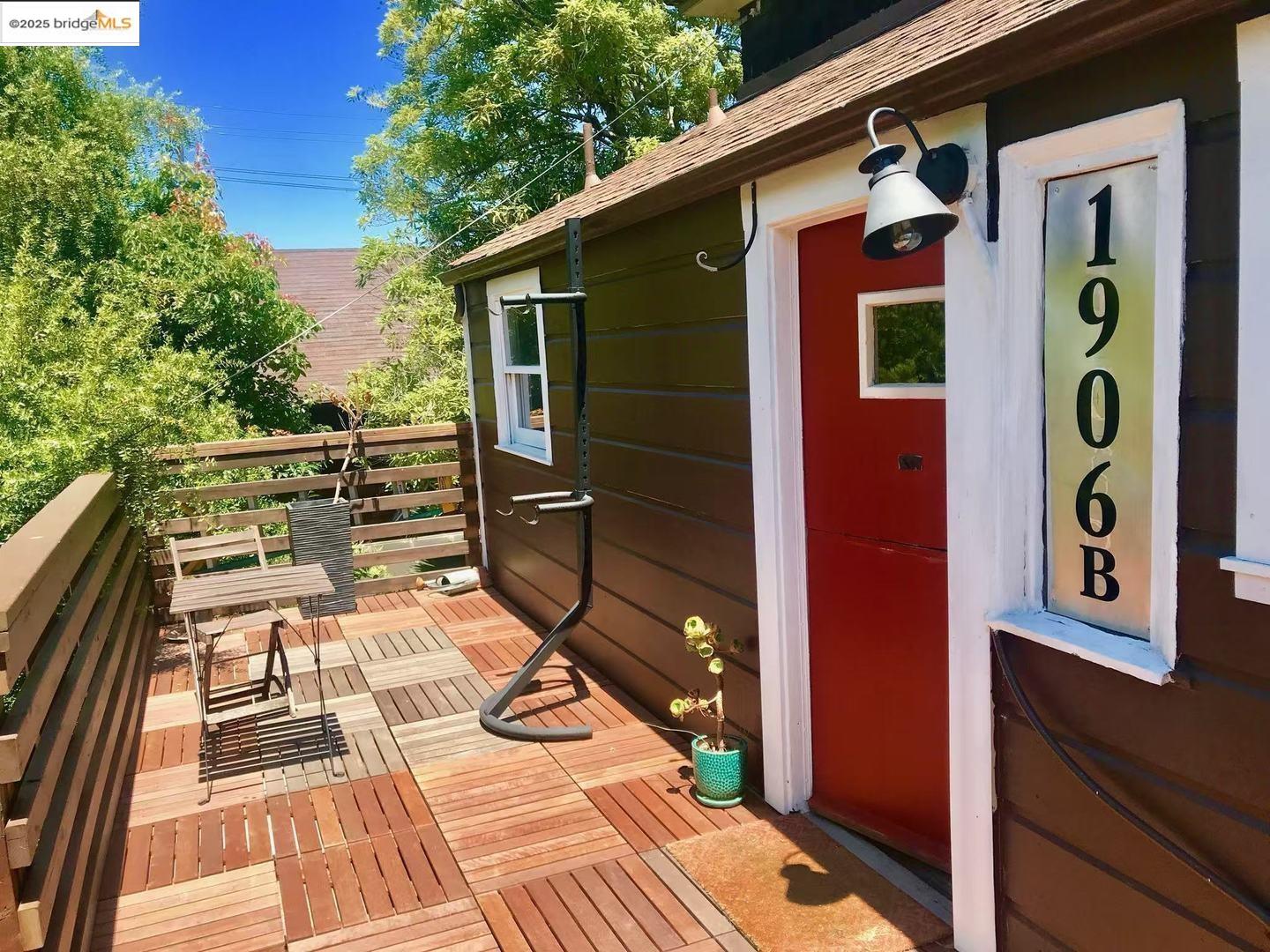 Detail Gallery Image 5 of 17 For 1906 Bonita Ave, Berkeley,  CA 94704 - – Beds | – Baths