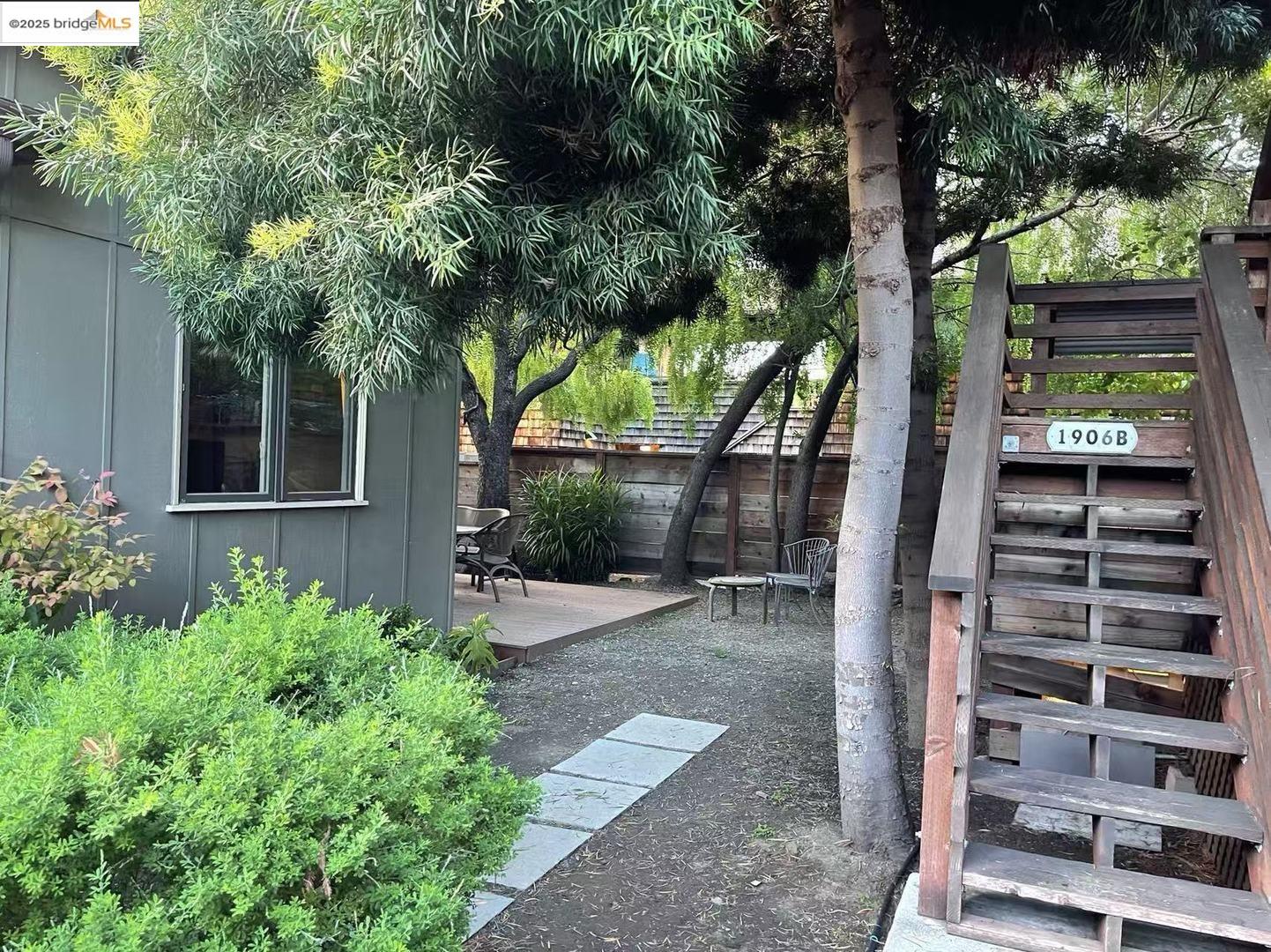 Detail Gallery Image 6 of 14 For 1906 Bonita Ave, Berkeley,  CA 94704 - – Beds | – Baths
