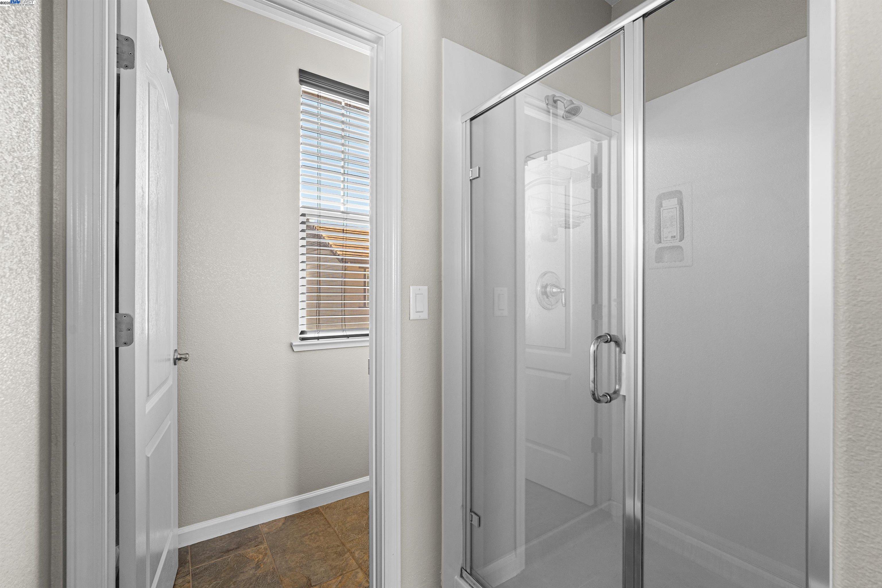 Detail Gallery Image 31 of 46 For 33964 Horseshoe Loop, Fremont,  CA 94555 - 5 Beds | 2/1 Baths