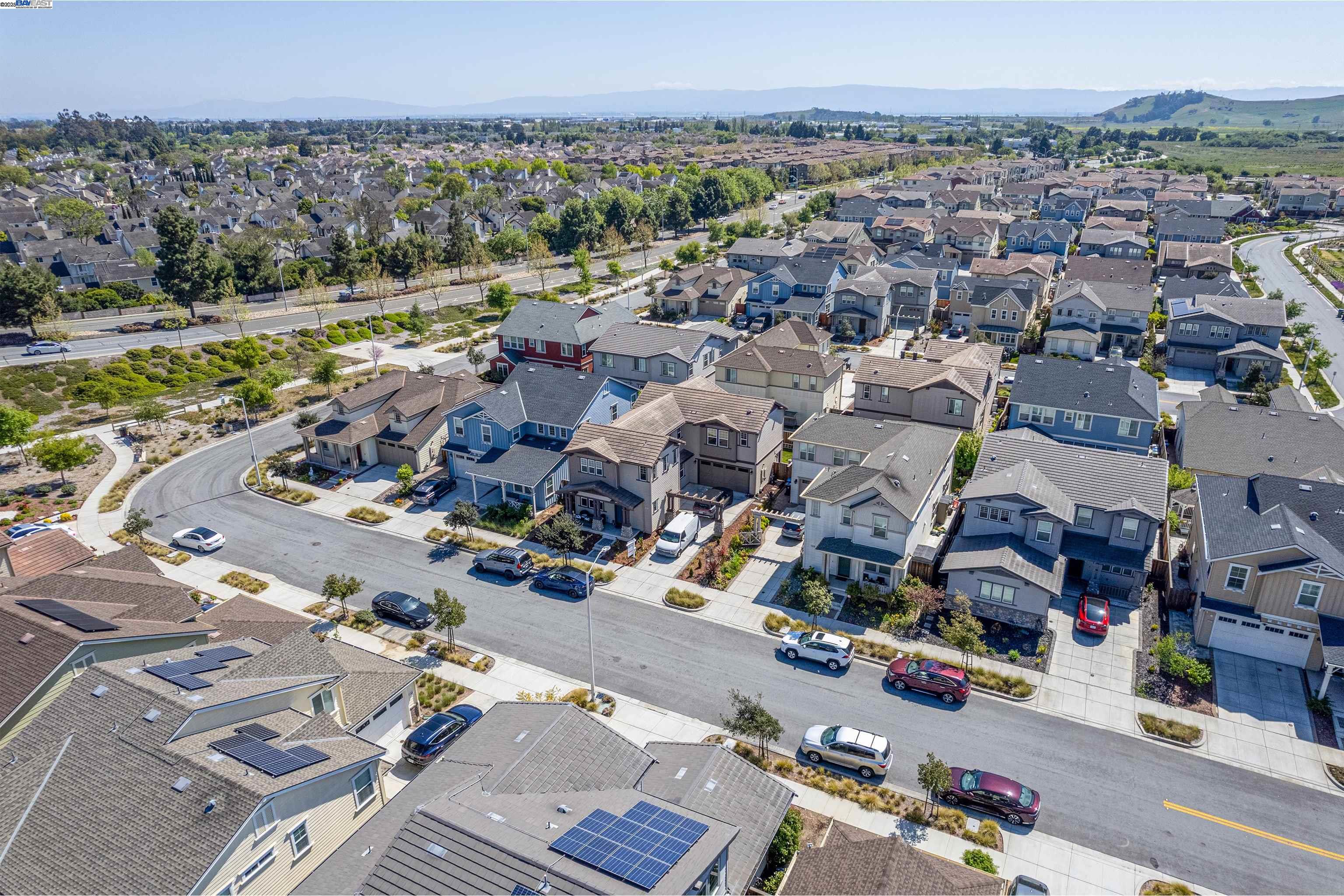 Detail Gallery Image 36 of 46 For 33964 Horseshoe Loop, Fremont,  CA 94555 - 5 Beds | 2/1 Baths