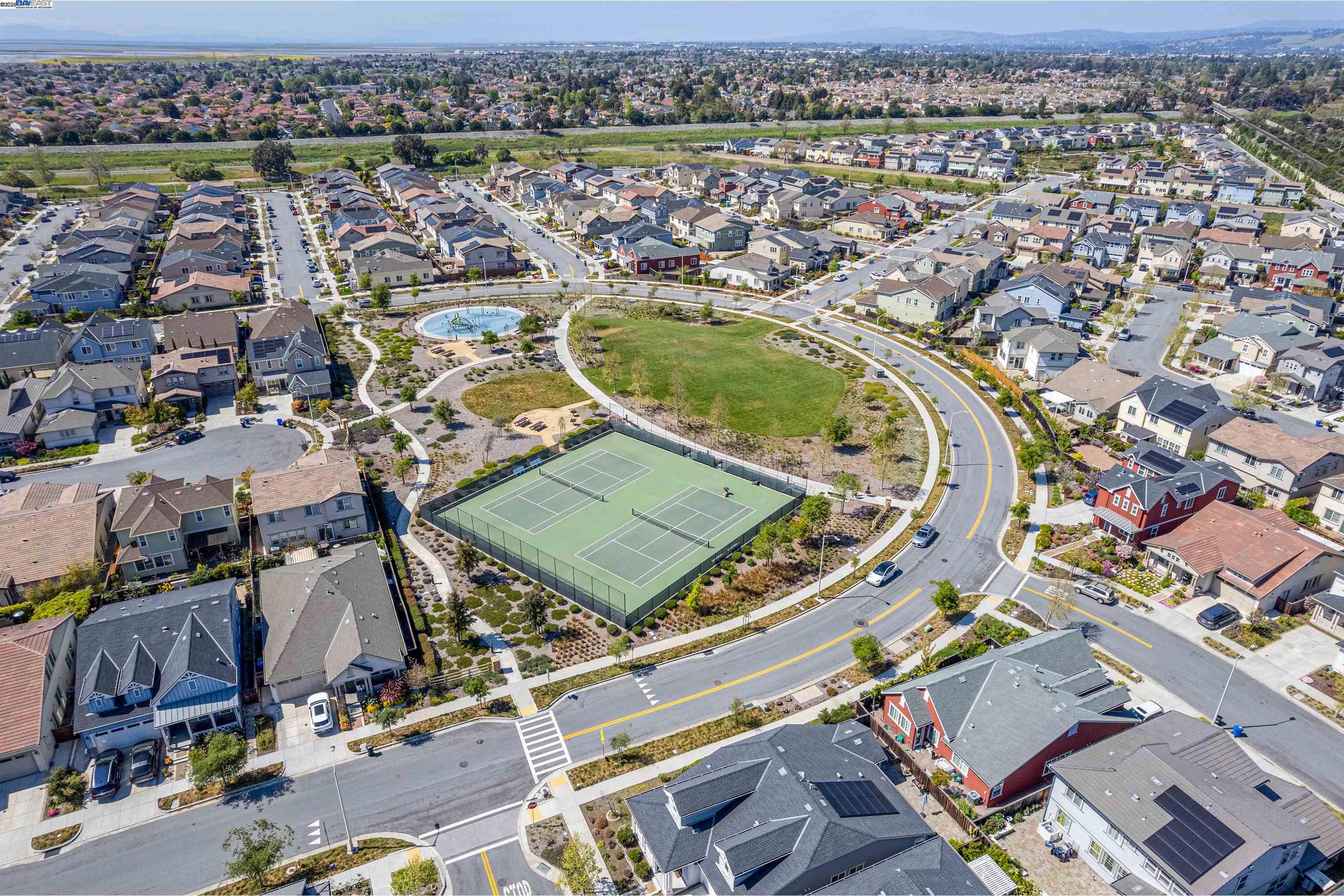 Detail Gallery Image 41 of 46 For 33964 Horseshoe Loop, Fremont,  CA 94555 - 5 Beds | 2/1 Baths