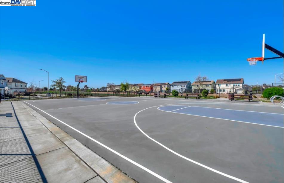 Detail Gallery Image 45 of 46 For 33964 Horseshoe Loop, Fremont,  CA 94555 - 5 Beds | 2/1 Baths