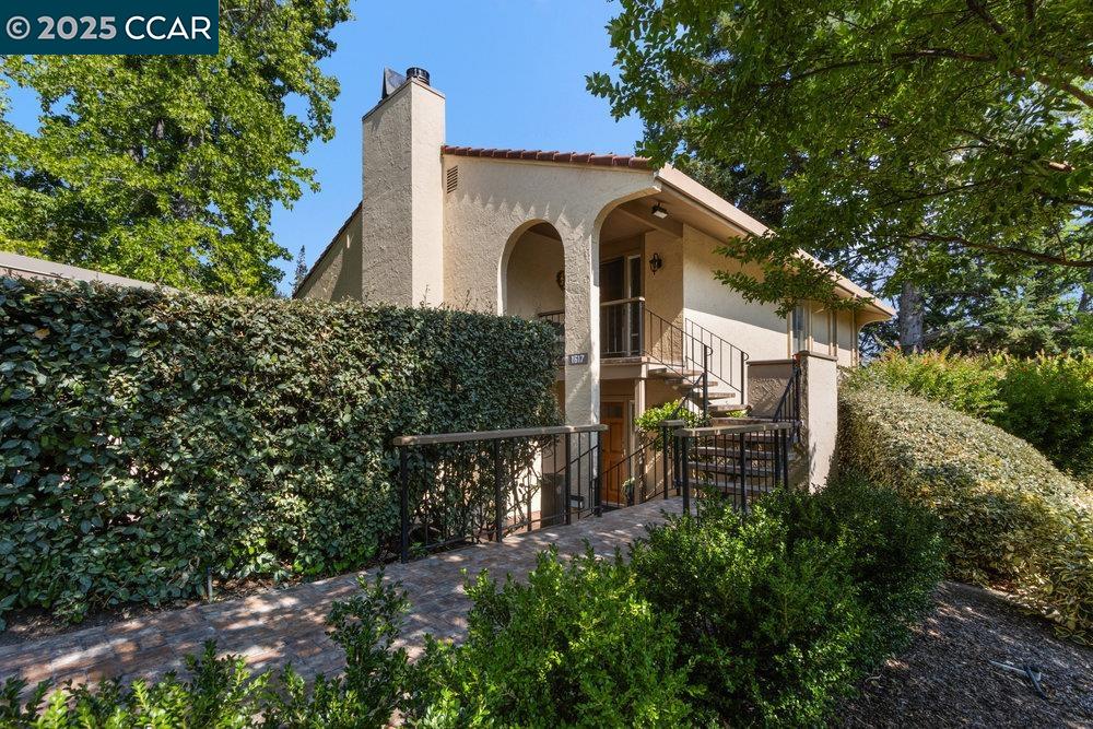 MLS: 41095143 Condo For Sale