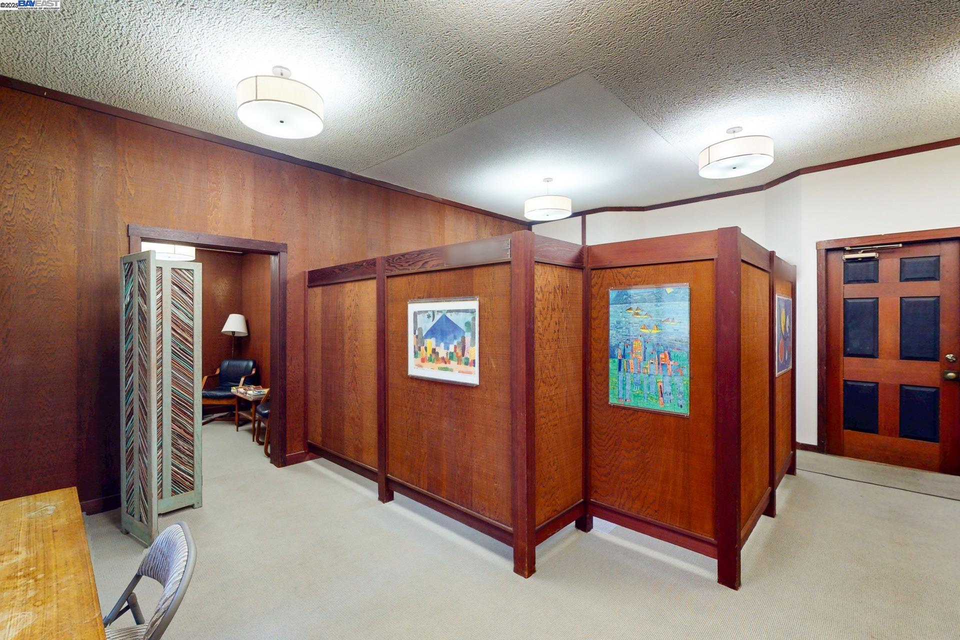 Detail Gallery Image 13 of 60 For 2702 Dana St, Berkeley,  CA 94705 - – Beds | – Baths