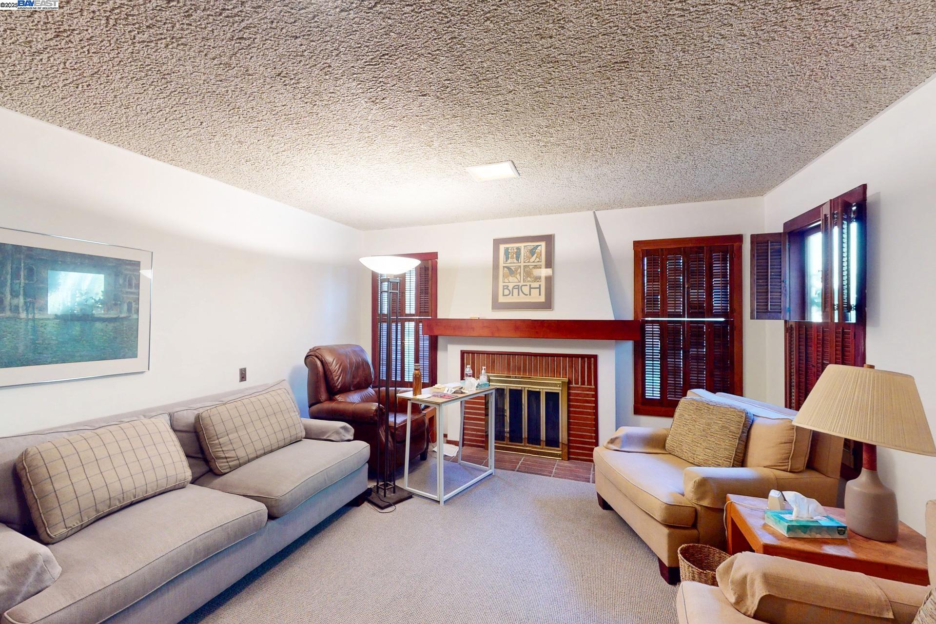 Detail Gallery Image 26 of 60 For 2702 Dana St, Berkeley,  CA 94705 - – Beds | – Baths