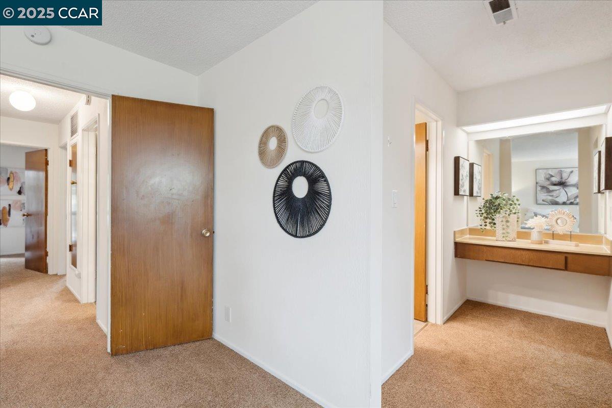 Detail Gallery Image 17 of 34 For 1167 Verdemar Dr, Alameda,  CA 94502 - 3 Beds | 2/1 Baths