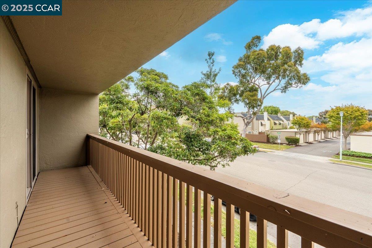 Detail Gallery Image 28 of 34 For 1167 Verdemar Dr, Alameda,  CA 94502 - 3 Beds | 2/1 Baths