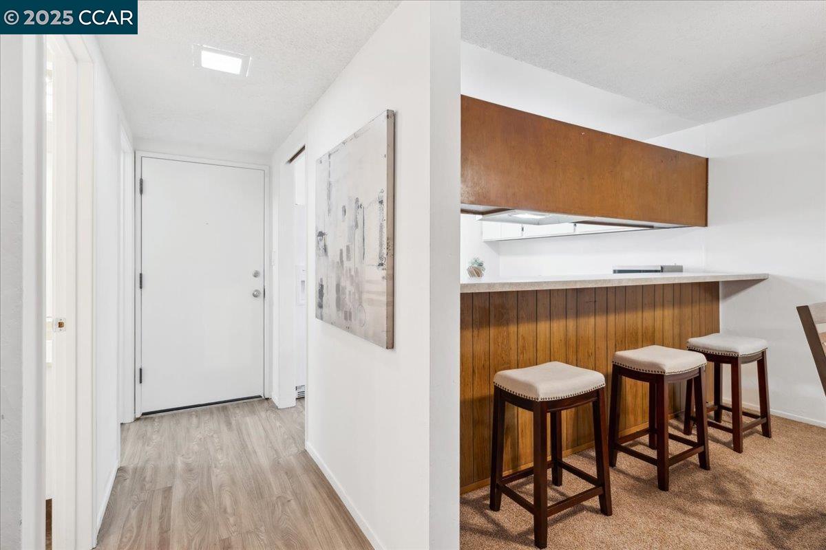 Detail Gallery Image 10 of 34 For 1167 Verdemar Dr, Alameda,  CA 94502 - 3 Beds | 2/1 Baths