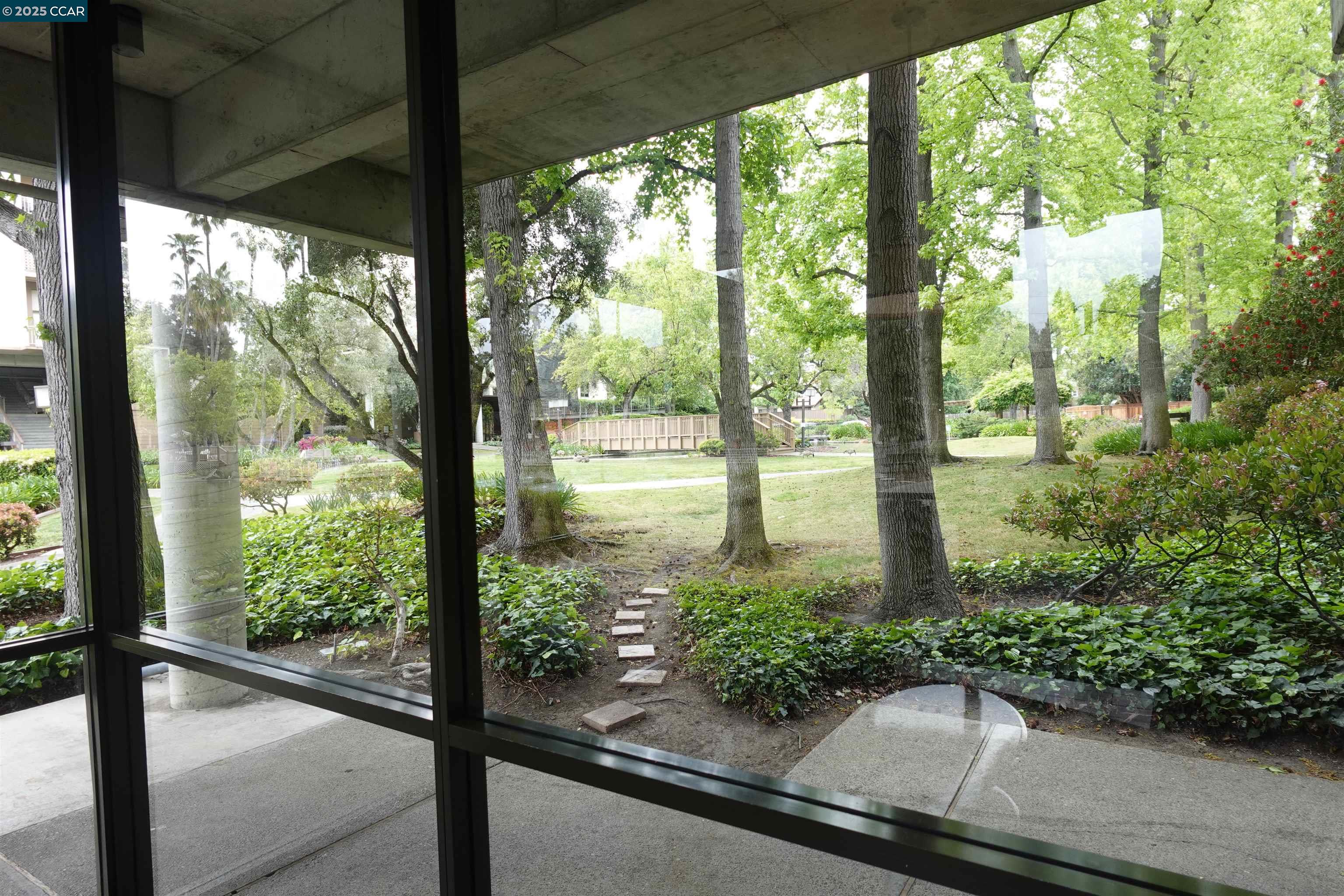 410 N Civic Dr # 301, Walnut Creek, California 94596, 2 Bedrooms Bedrooms, 5 Rooms Rooms,2 BathroomsBathrooms,Residential Lease,For Rent,410 N Civic Dr # 301,41095153