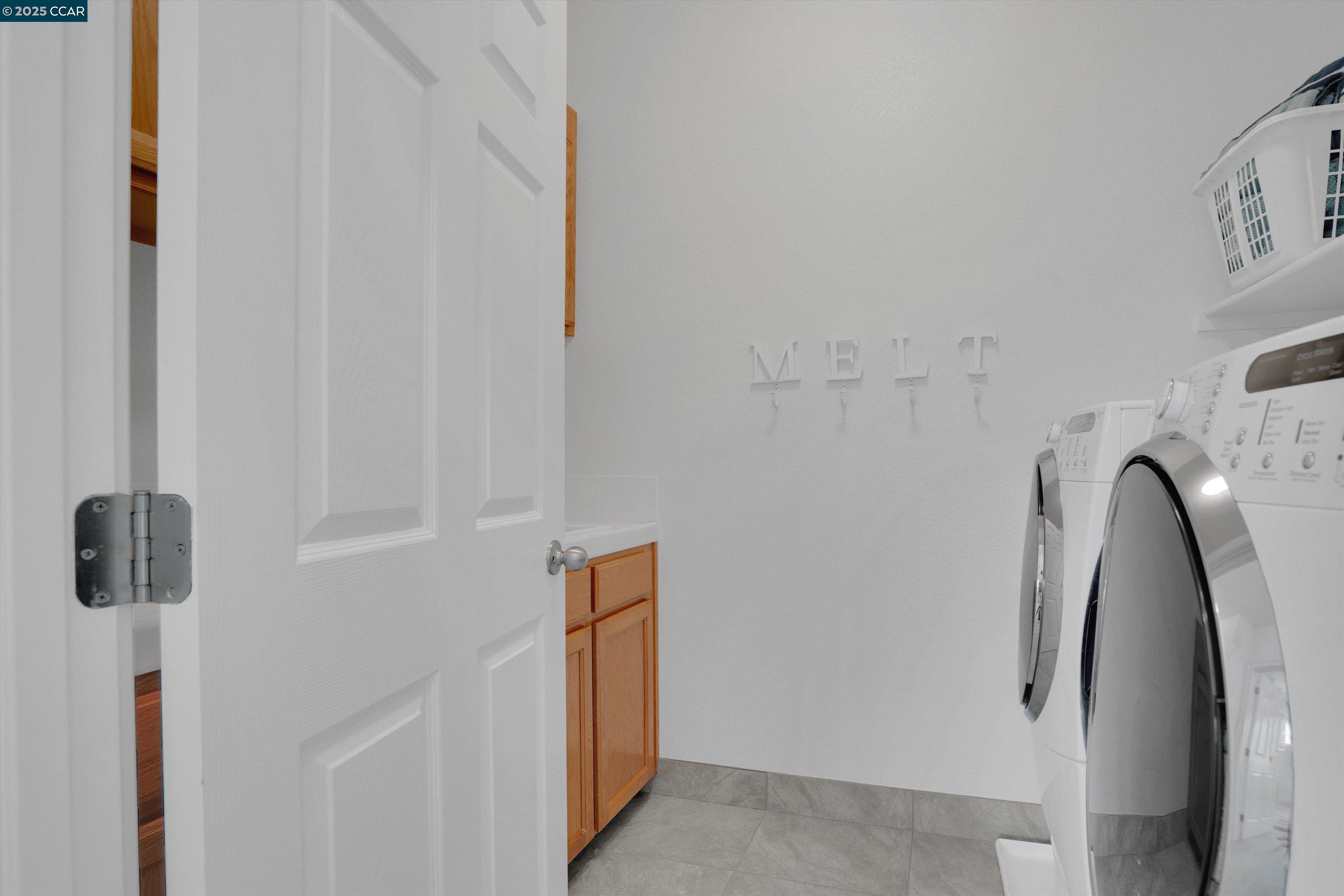 Detail Gallery Image 25 of 37 For 1109 Brittany Hills Ct, Martinez,  CA 94553 - 4 Beds | 3 Baths