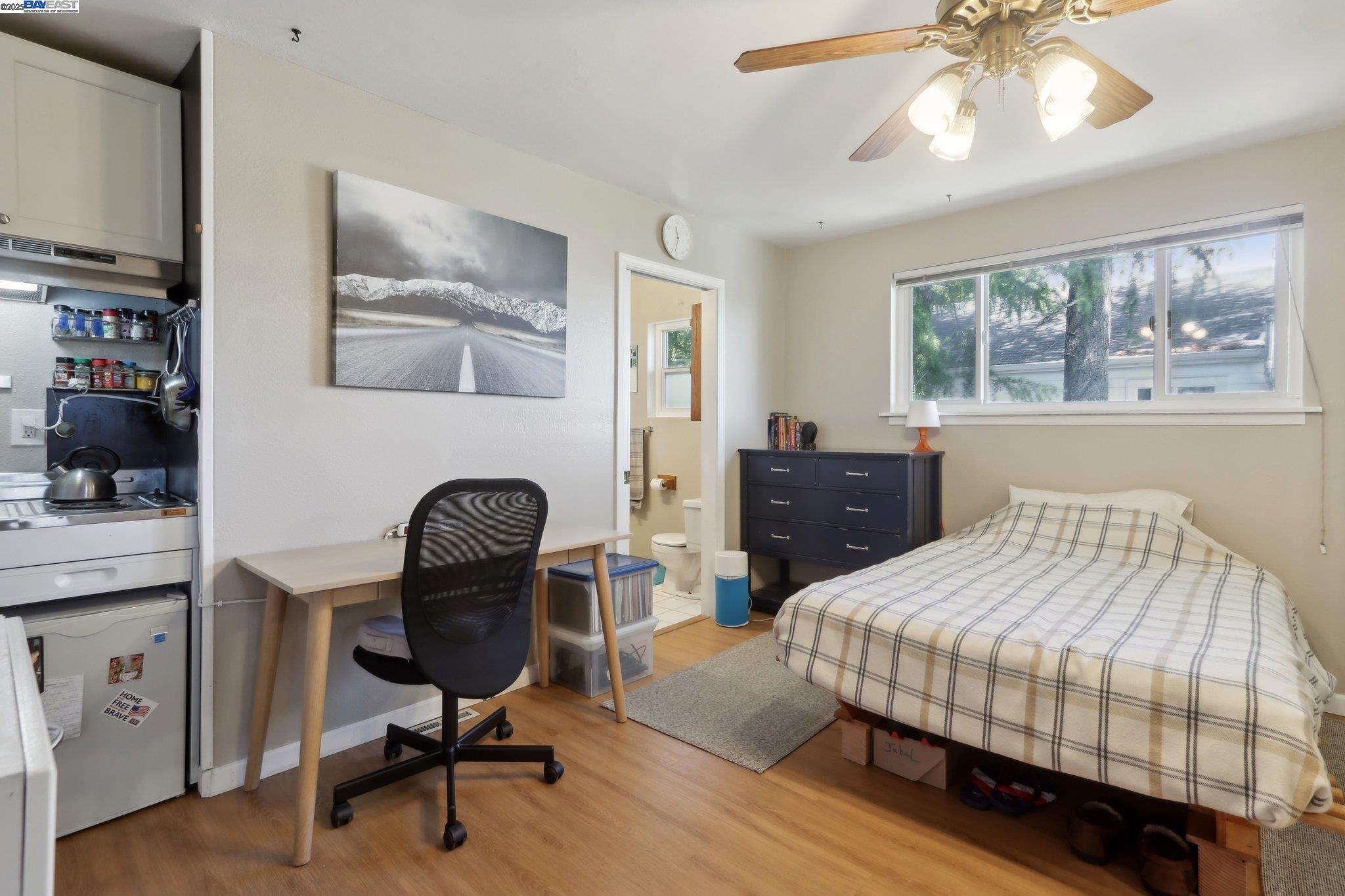 Detail Gallery Image 24 of 49 For 1101 Palm Avenue, Martinez,  CA 94553 - 3 Beds | 3 Baths