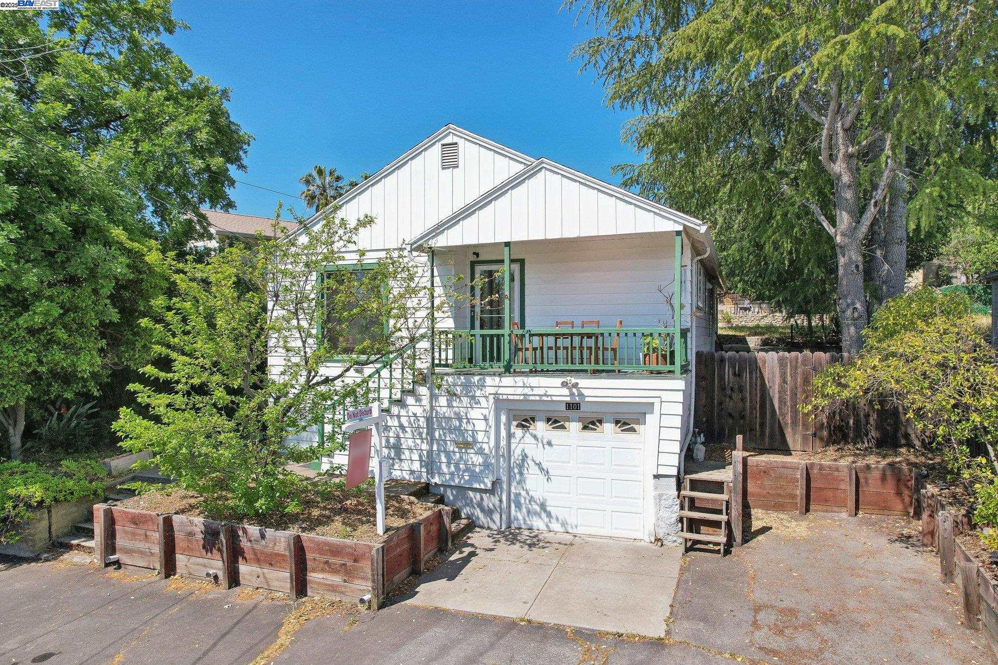 Detail Gallery Image 35 of 49 For 1101 Palm Avenue, Martinez,  CA 94553 - 3 Beds | 3 Baths