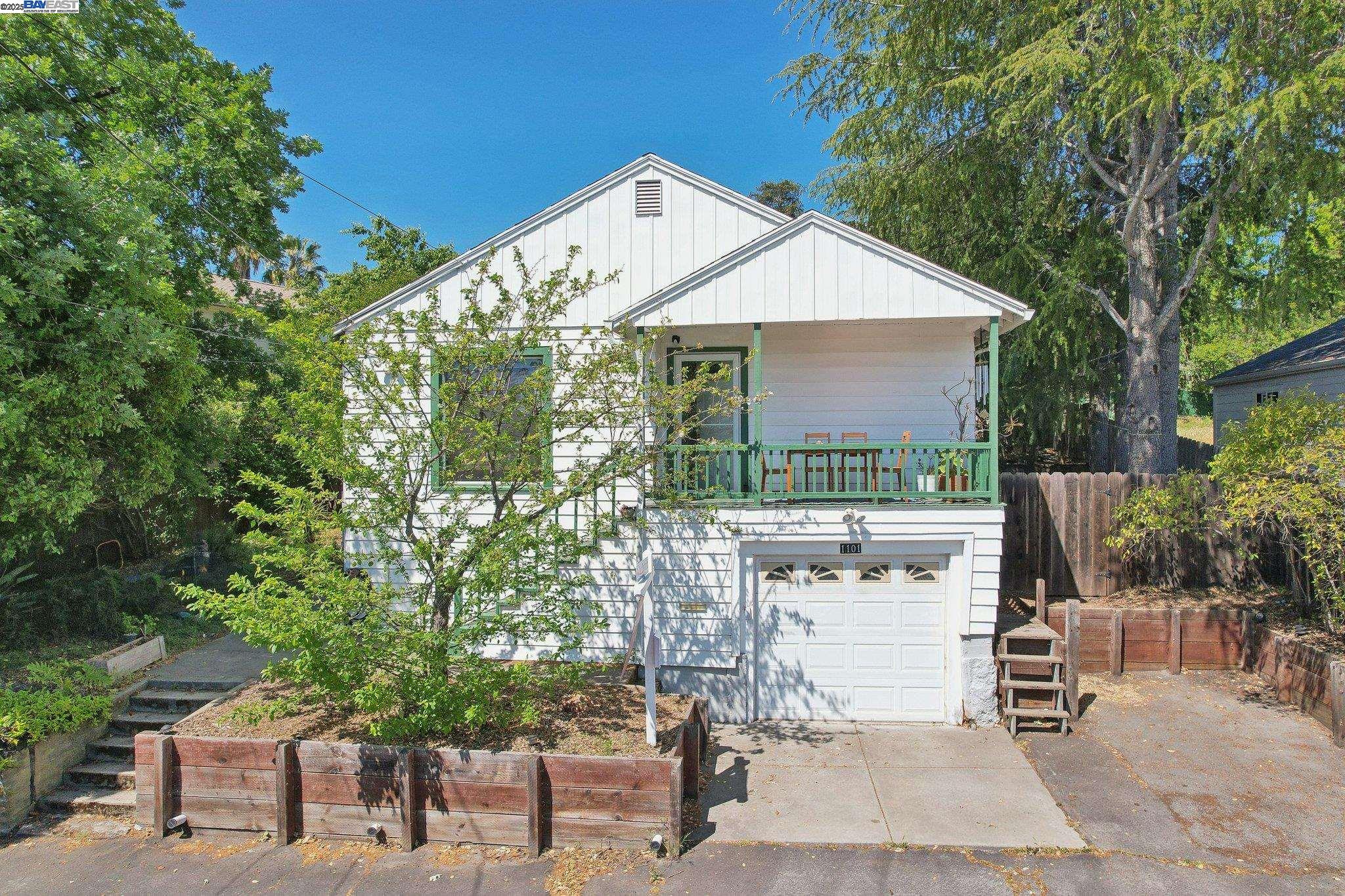 Detail Gallery Image 36 of 49 For 1101 Palm Avenue, Martinez,  CA 94553 - 3 Beds | 3 Baths