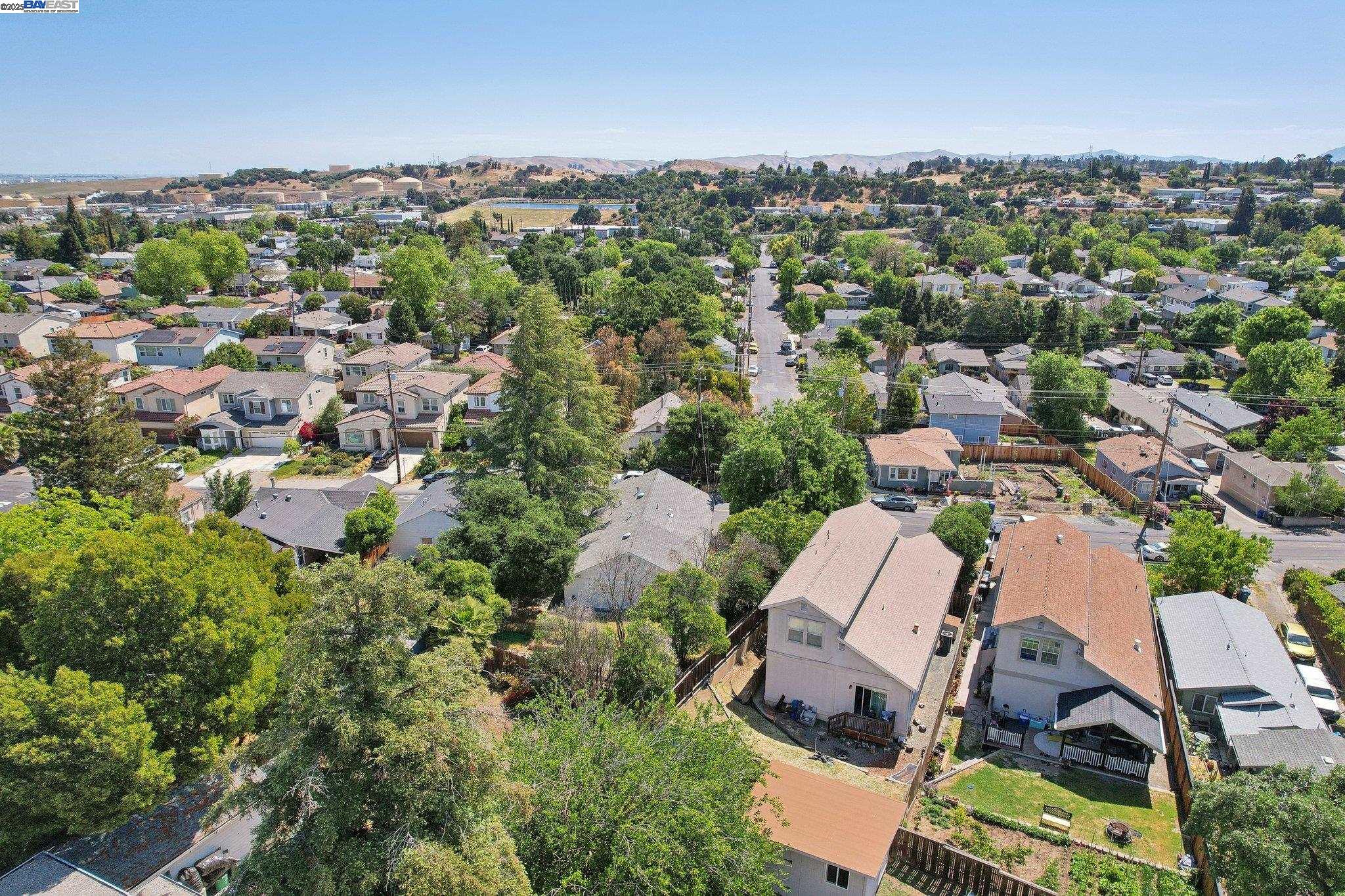 Detail Gallery Image 42 of 49 For 1101 Palm Avenue, Martinez,  CA 94553 - 3 Beds | 3 Baths