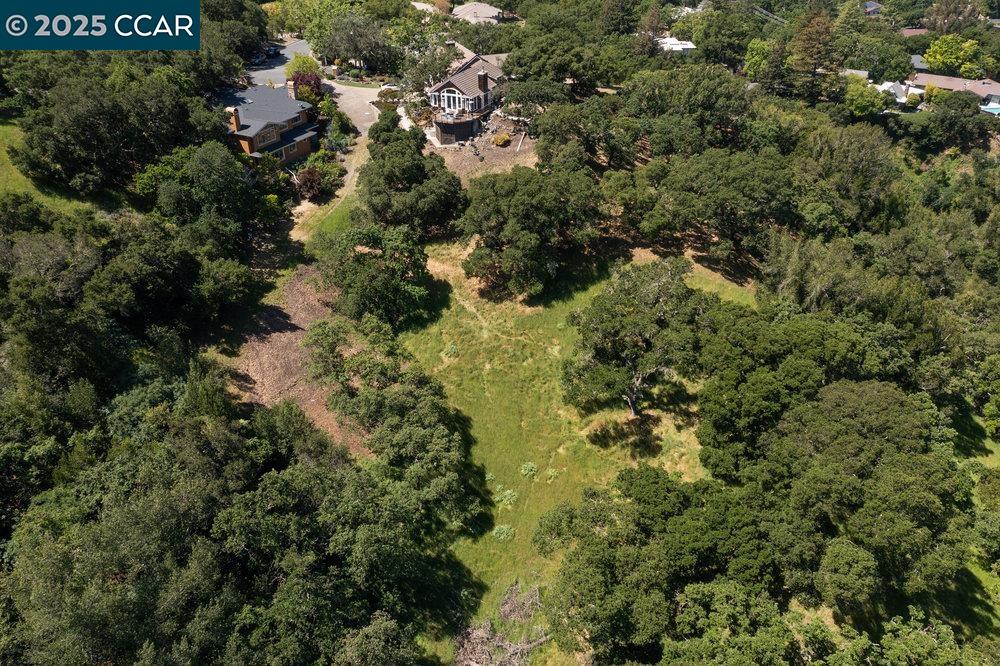 Detail Gallery Image 24 of 28 For 18 Diablo Oaks Way, Lafayette,  CA 94549-5117 - – Beds | – Baths