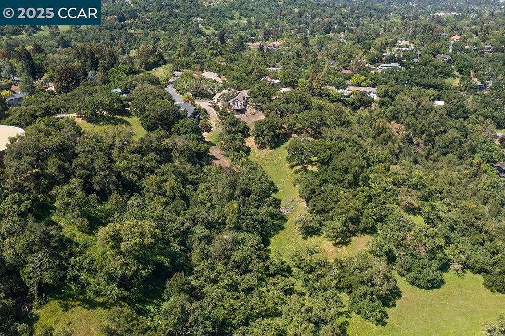 Detail Gallery Image 26 of 28 For 18 Diablo Oaks Way, Lafayette,  CA 94549-5117 - – Beds | – Baths