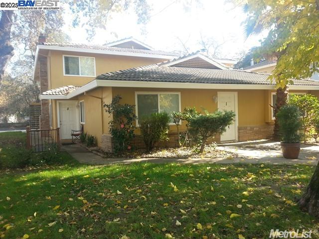 Detail Gallery Image 1 of 16 For 5544 Keoncrest Cir, Sacramento,  CA 95841 - – Beds | – Baths